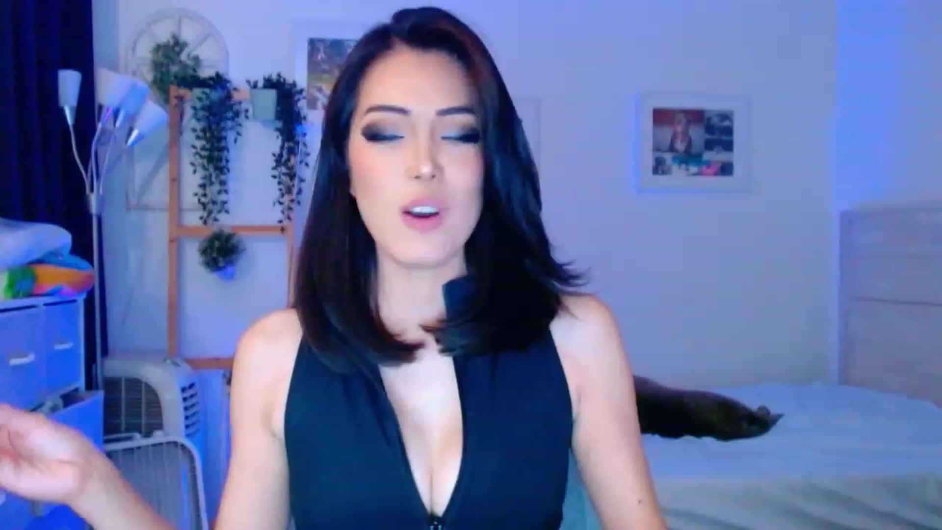 Gallery image thumbnail from Bunni_'s myfreecams stream on, 08/05/2023, 06:57 image 11 of 20