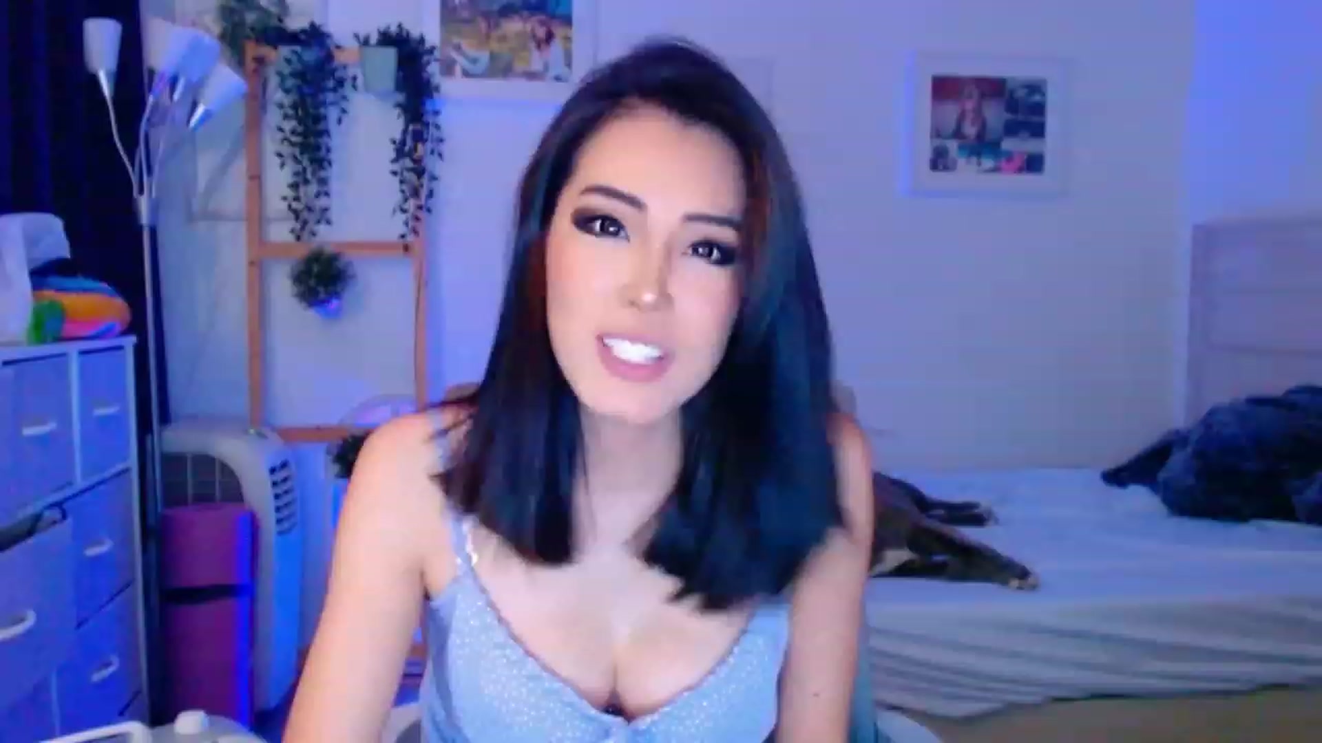 Gallery image thumbnail from Bunni_'s myfreecams stream on, 08/06/2023, 06:22 image 13 of 20