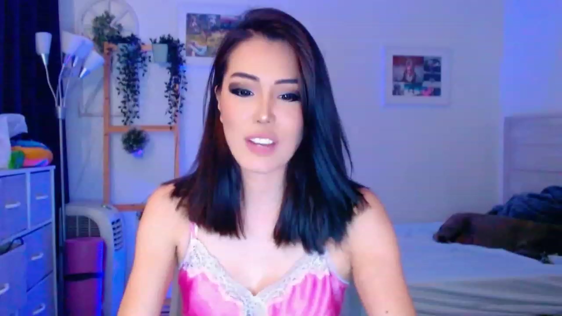 Gallery image thumbnail from Bunni_'s myfreecams stream on, 08/06/2023, 06:22 image 18 of 20