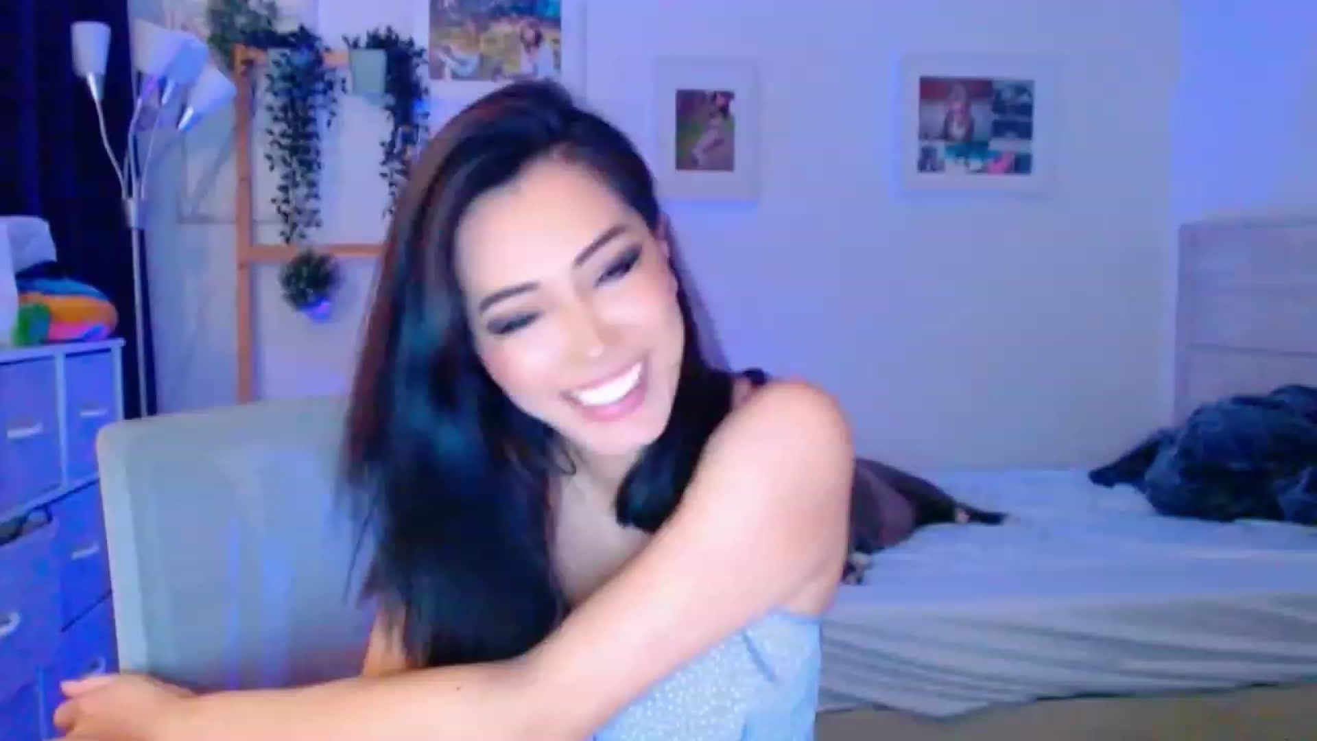 Gallery image thumbnail from Bunni_'s myfreecams stream on, 08/06/2023, 06:22 image 8 of 20