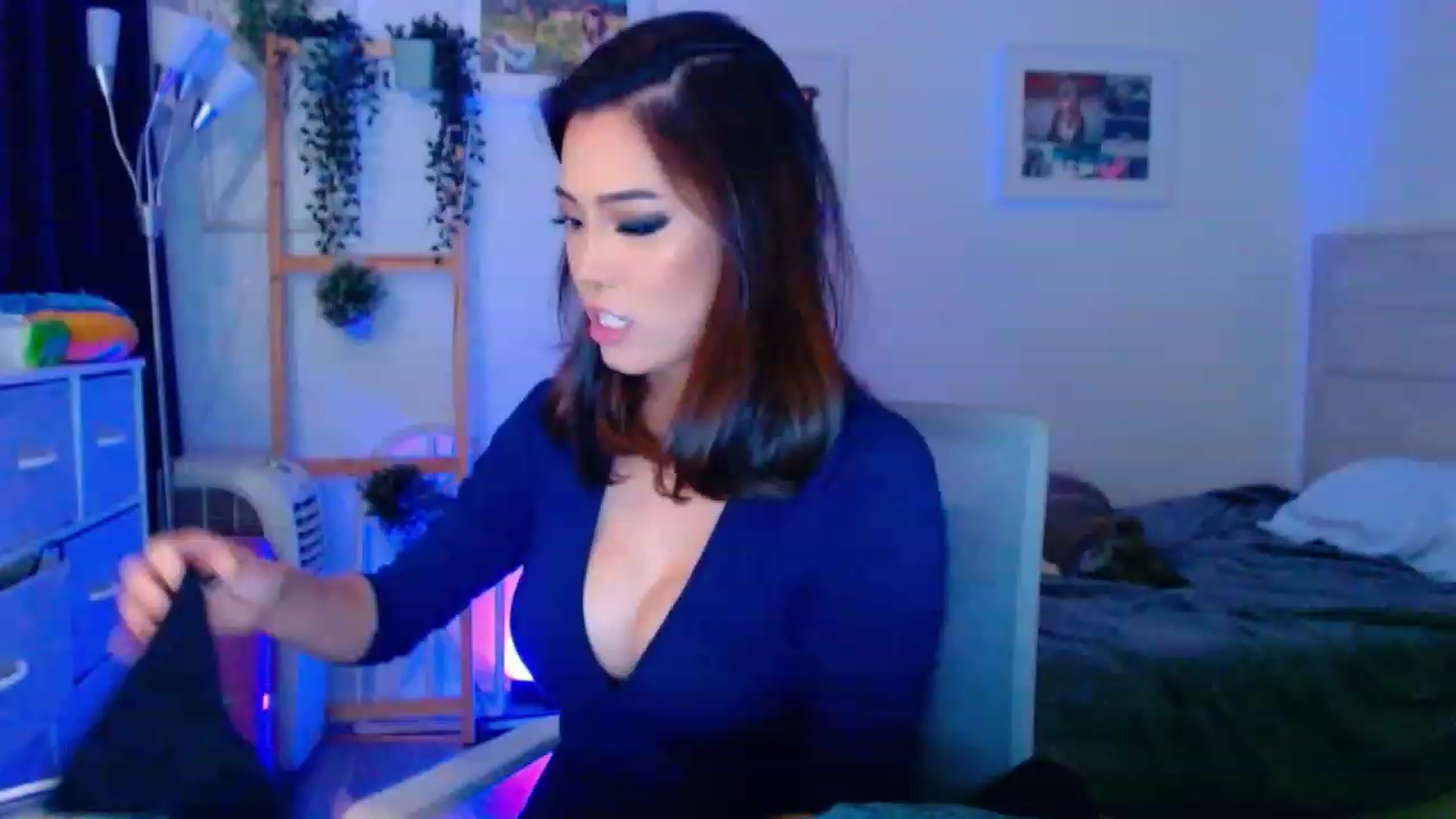 Gallery image thumbnail from Bunni_'s myfreecams stream on, 08/08/2023, 06:17 image 14 of 20