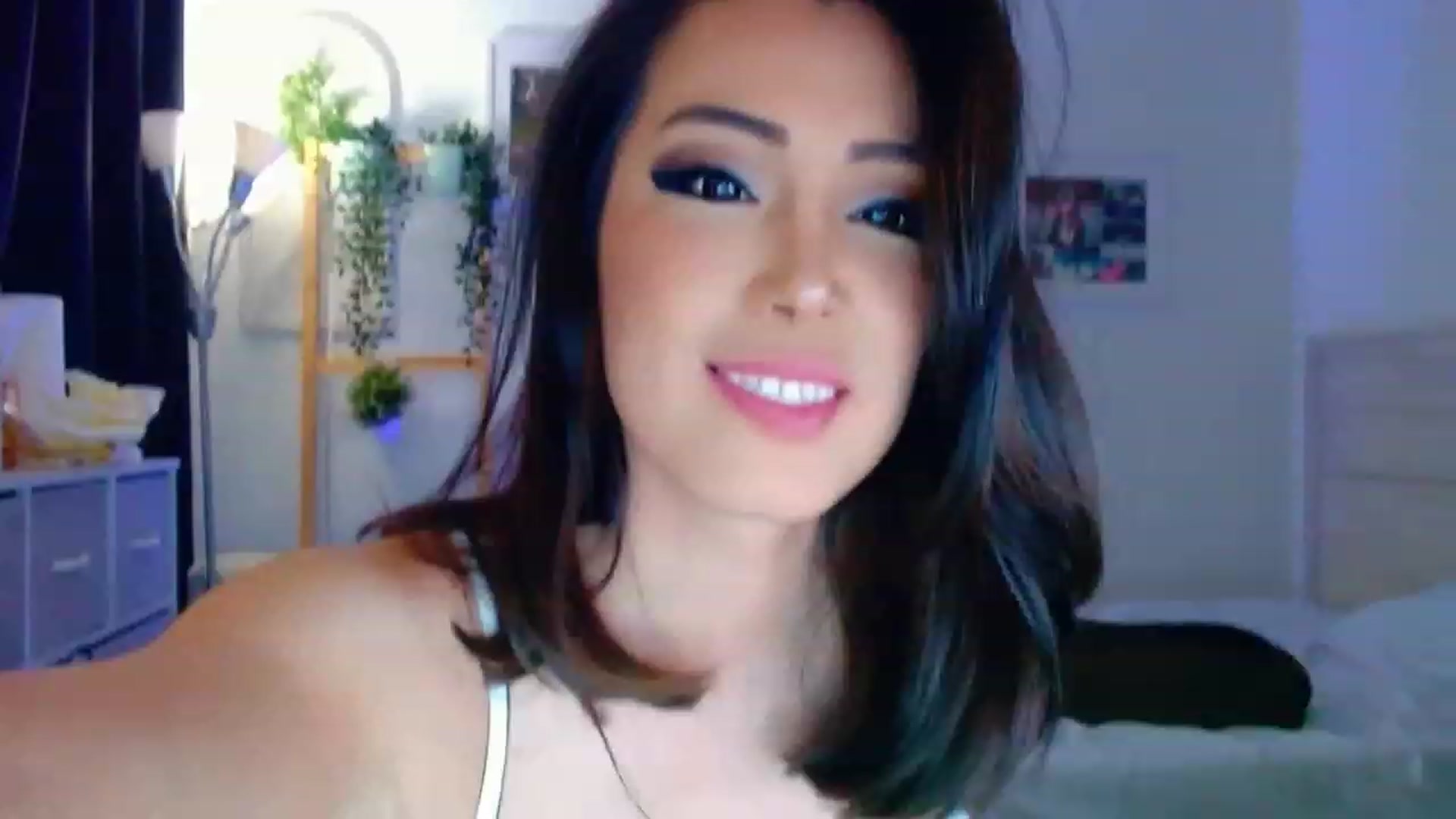 Gallery image thumbnail from Bunni_'s myfreecams stream on, 08/09/2023, 05:57 image 7 of 20