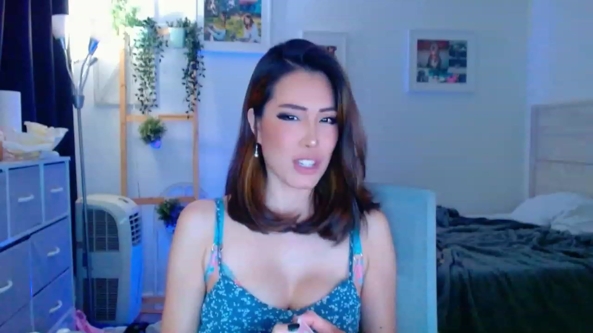 Gallery image thumbnail from Bunni_'s myfreecams stream on, 08/10/2023, 06:37 image 14 of 20