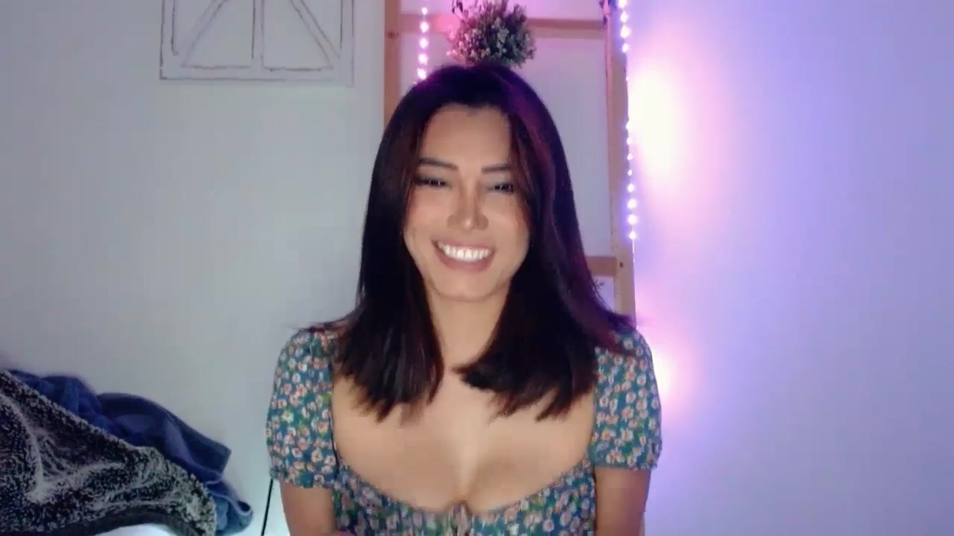 Gallery image thumbnail from Bunni_'s myfreecams stream on, 08/17/2023, 06:54 image 12 of 20