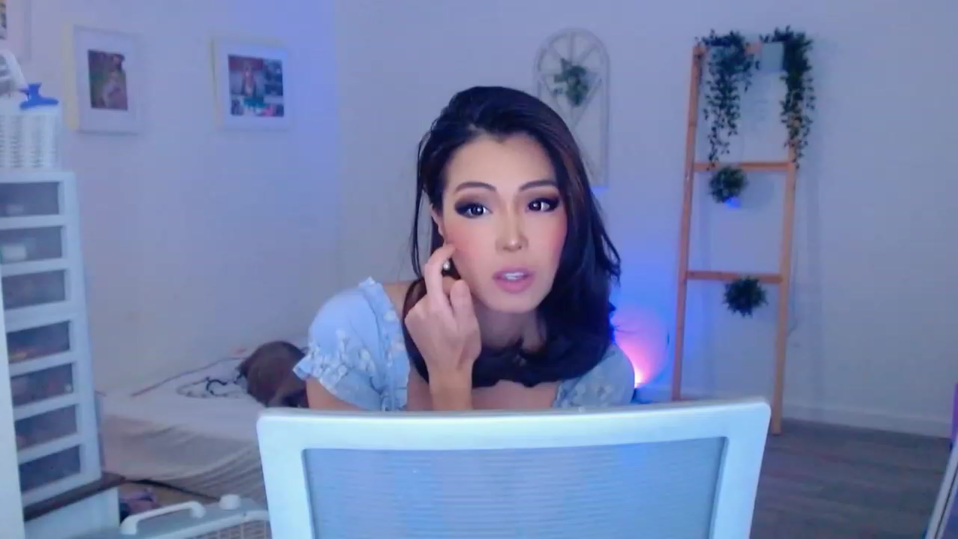 Gallery image thumbnail from Bunni_'s myfreecams stream on, 08/21/2023, 07:18 image 9 of 20