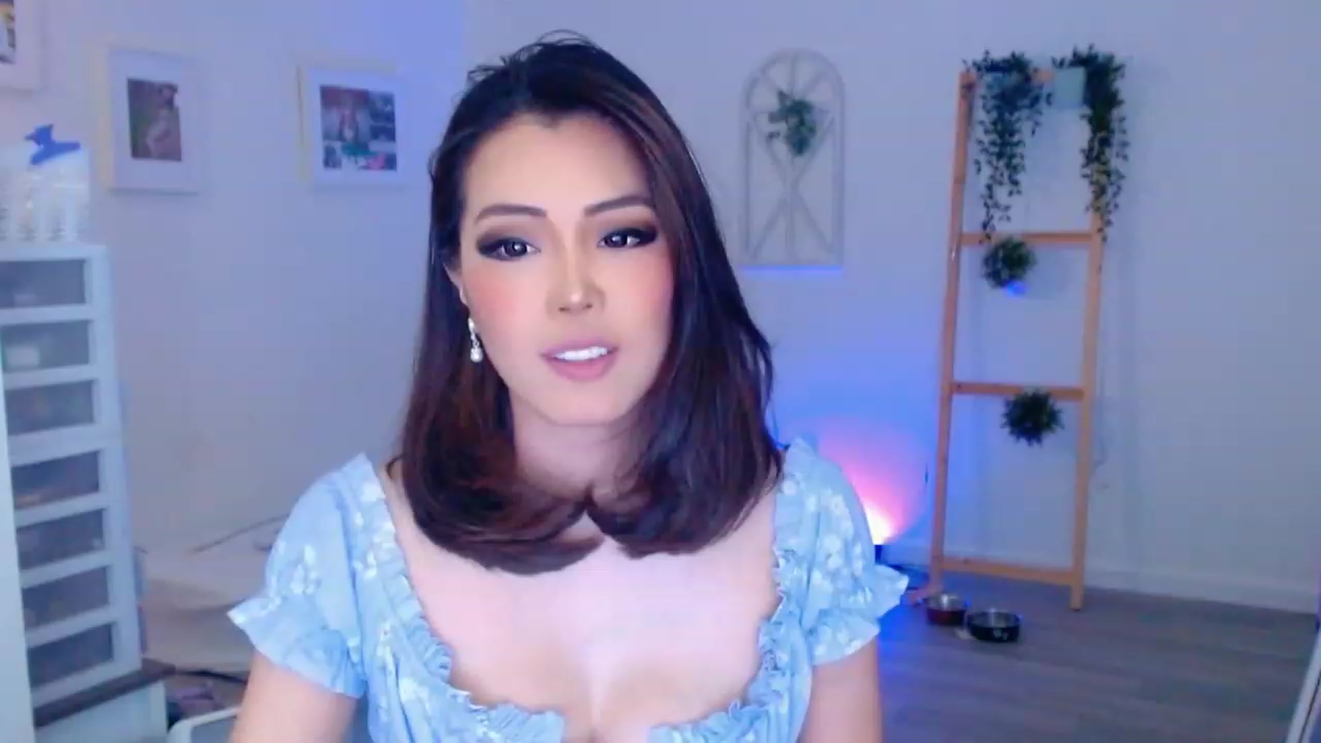 Gallery image thumbnail from Bunni_'s myfreecams stream on, 08/21/2023, 07:18 image 17 of 20