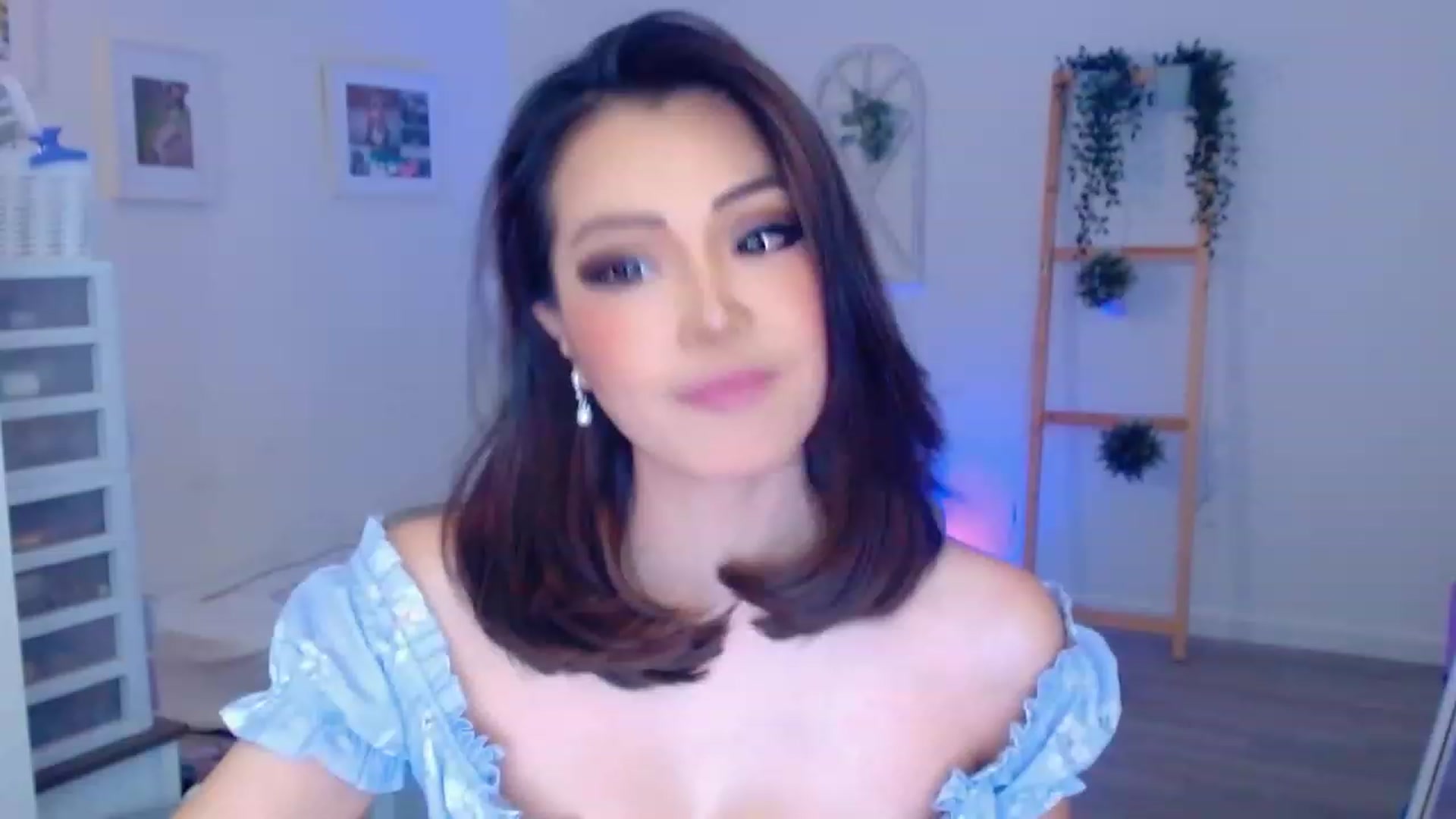 Gallery image thumbnail from Bunni_'s myfreecams stream on, 08/21/2023, 07:18 image 12 of 20
