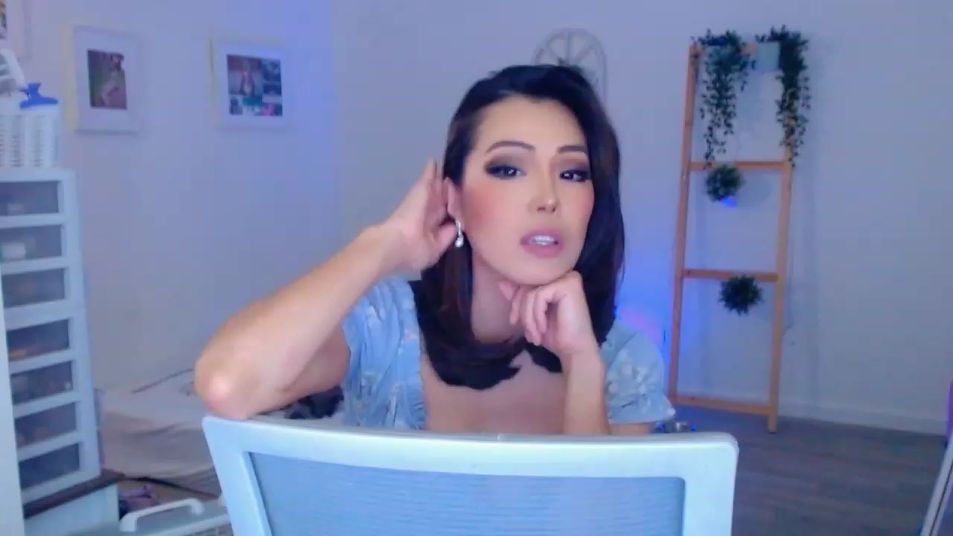 Gallery image thumbnail from Bunni_'s myfreecams stream on, 08/21/2023, 07:18 image 11 of 20