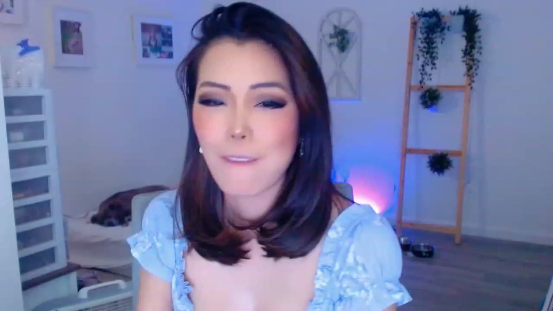 Gallery image thumbnail from Bunni_'s myfreecams stream on, 08/21/2023, 07:37 image 19 of 20