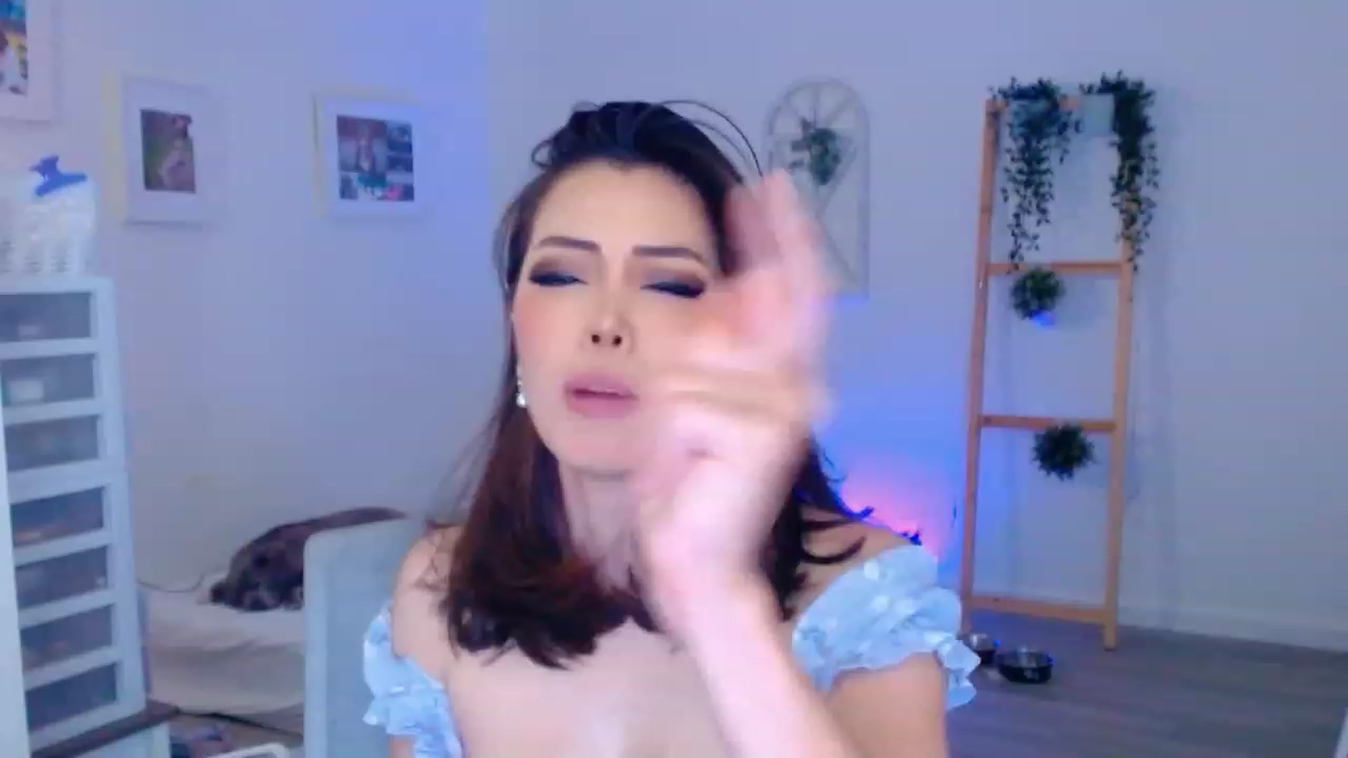 Gallery image thumbnail from Bunni_'s myfreecams stream on, 08/21/2023, 07:37 image 12 of 20