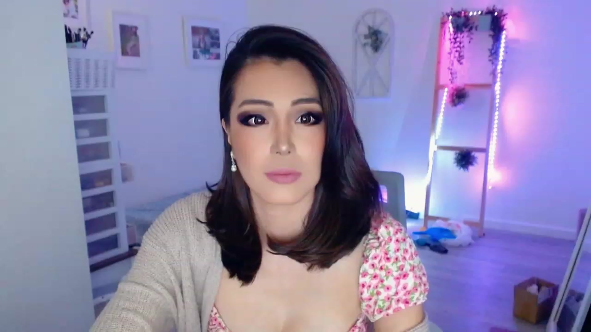 Gallery image thumbnail from Bunni_'s myfreecams stream on, 08/22/2023, 06:41 image 2 of 20