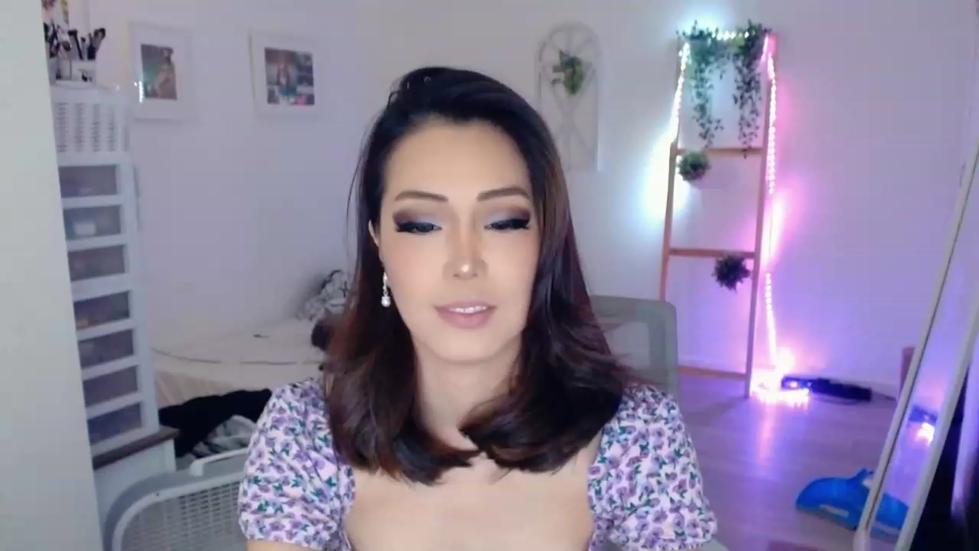 Gallery image thumbnail from Bunni_'s myfreecams stream on, 08/26/2023, 07:19 image 4 of 20