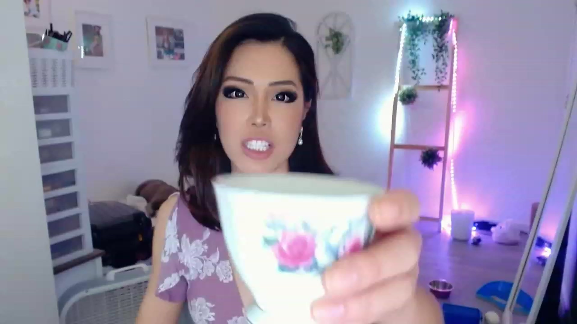 Gallery image thumbnail from Bunni_'s myfreecams stream on, 08/27/2023, 06:15 image 12 of 20