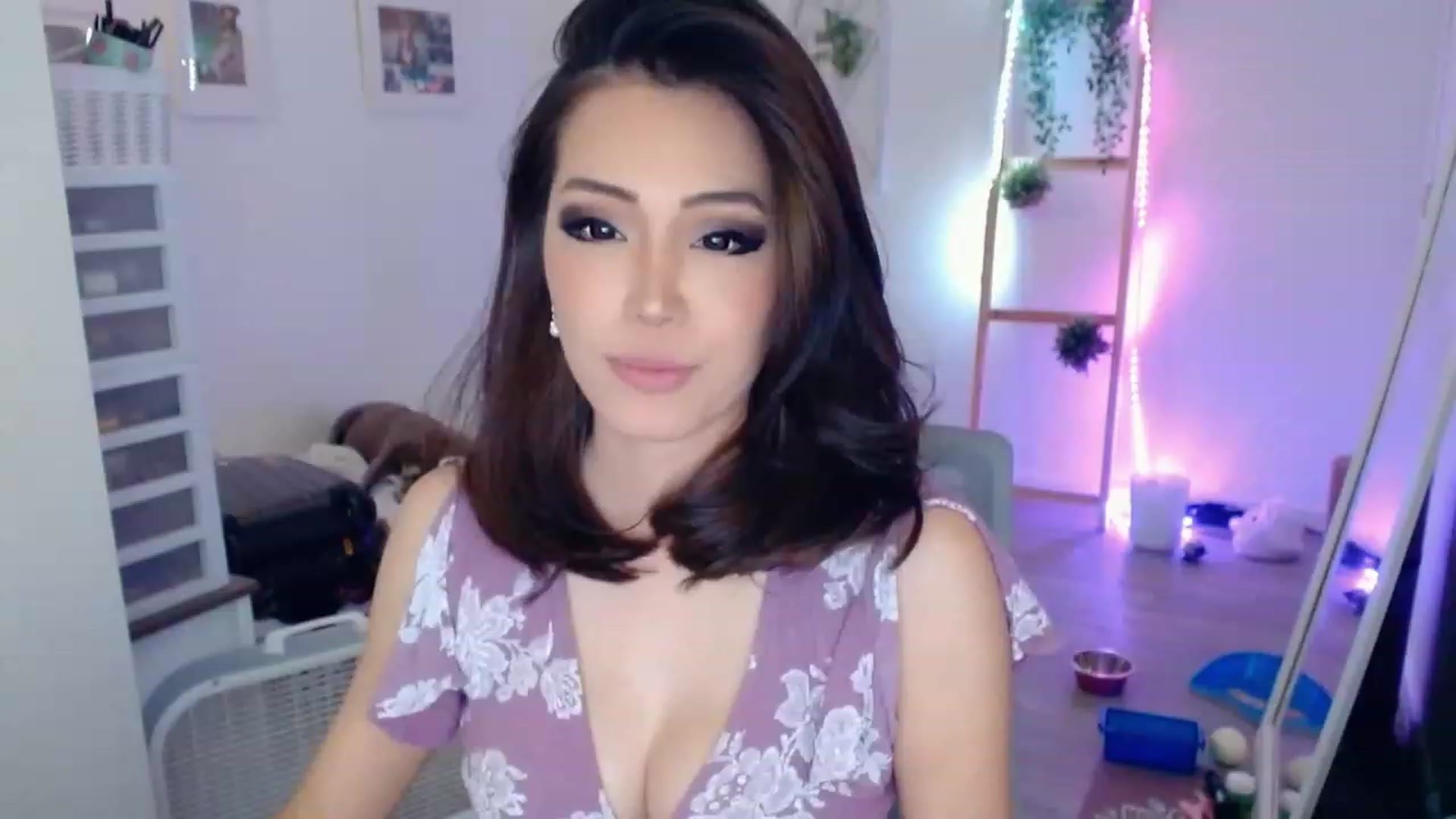 Gallery image thumbnail from Bunni_'s myfreecams stream on, 08/27/2023, 06:15 image 19 of 20