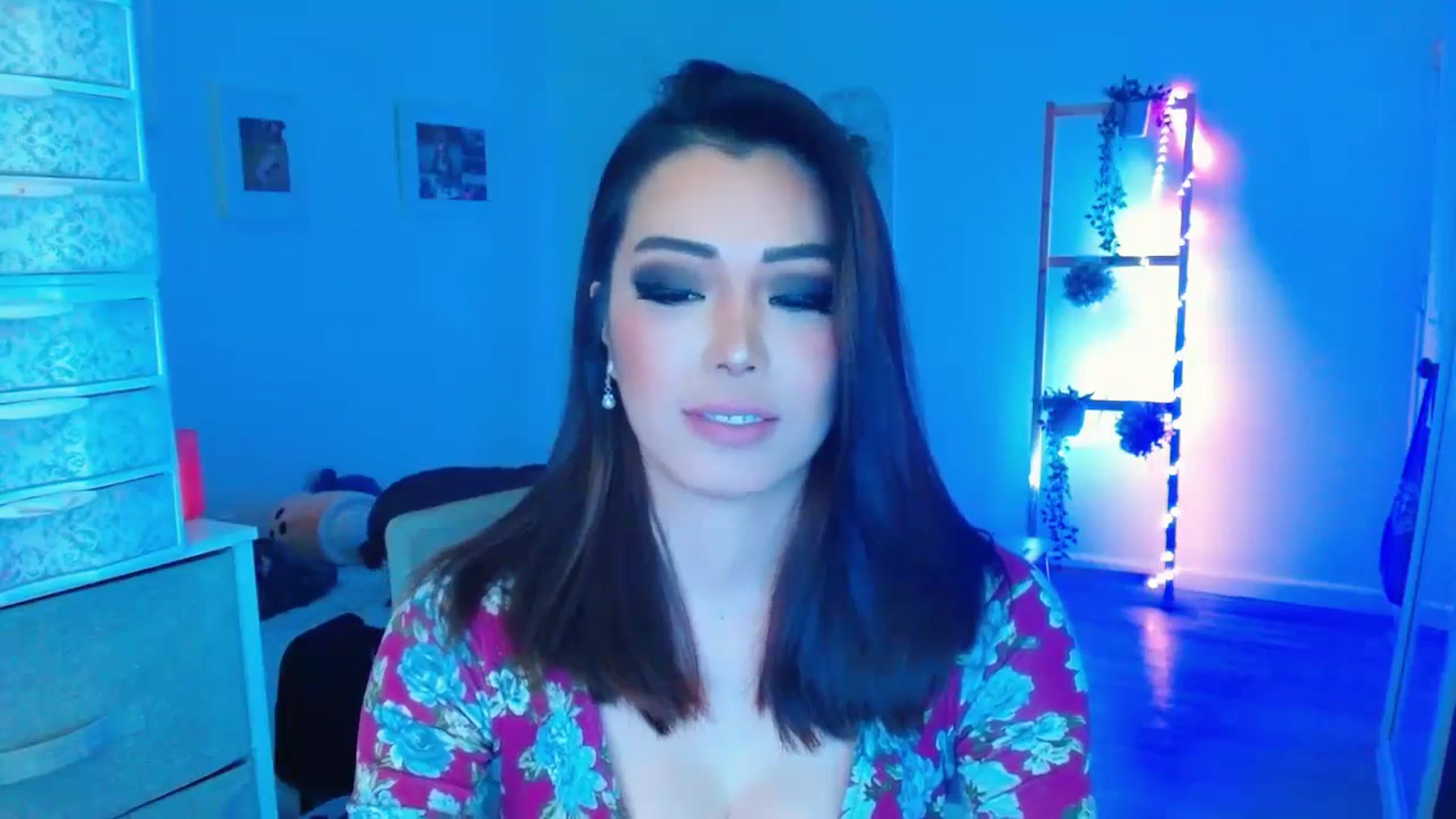 Gallery image thumbnail from Bunni_'s myfreecams stream on, 10/04/2023, 05:56 image 2 of 20