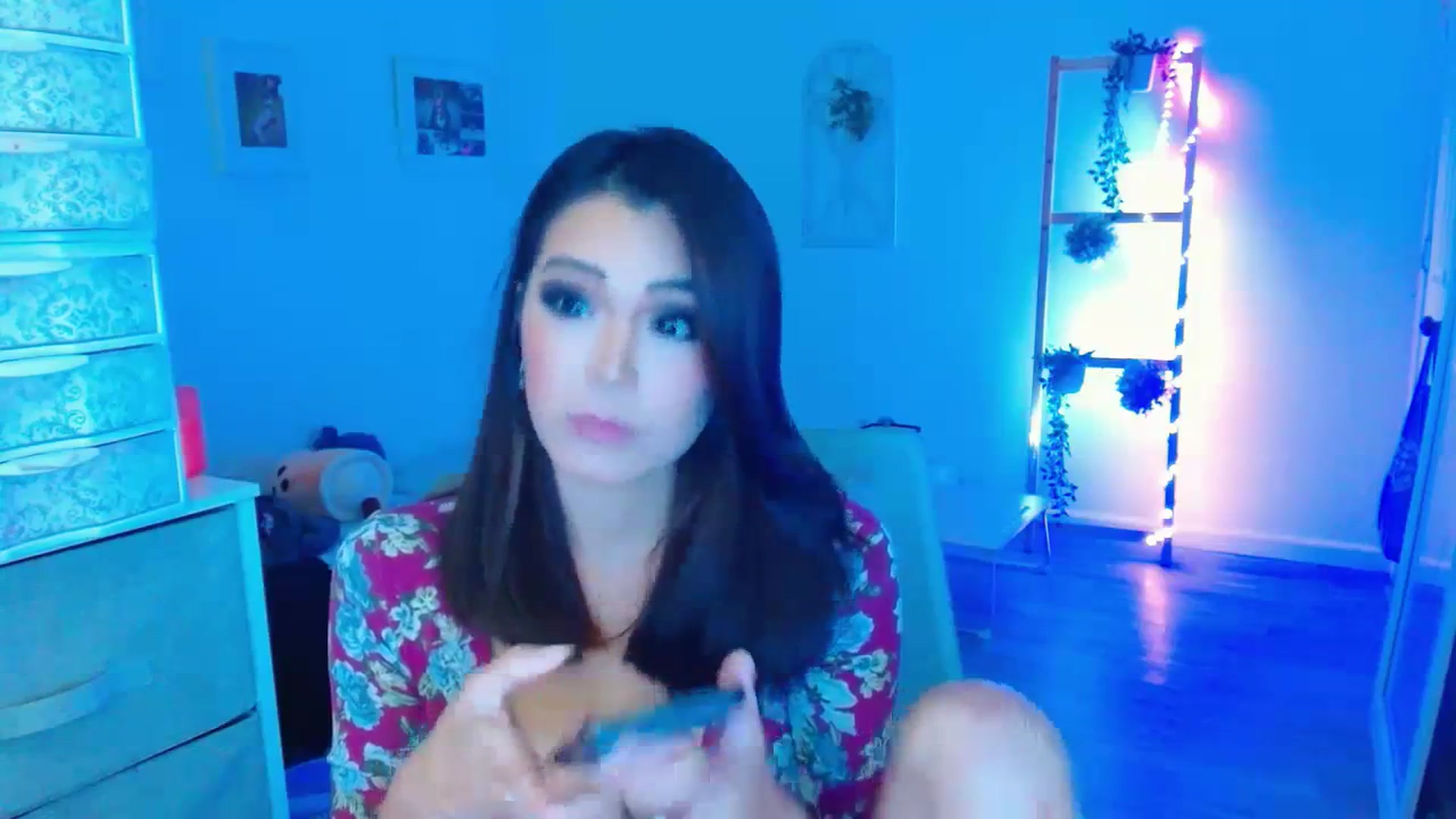Gallery image thumbnail from Bunni_'s myfreecams stream on, 10/04/2023, 05:56 image 11 of 20