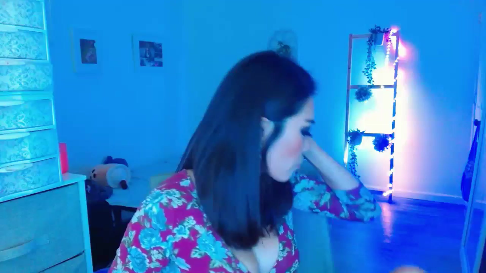 Gallery image thumbnail from Bunni_'s myfreecams stream on, 10/04/2023, 05:56 image 5 of 20