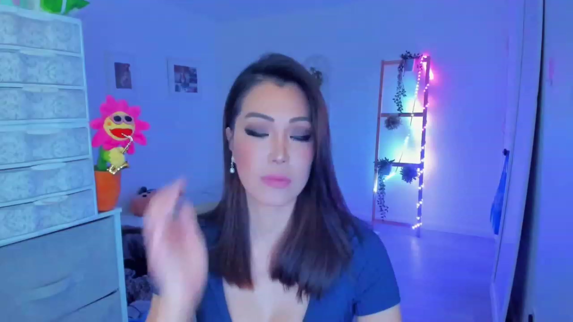 Gallery image thumbnail from Bunni_'s myfreecams stream on, 10/05/2023, 06:19 image 2 of 20
