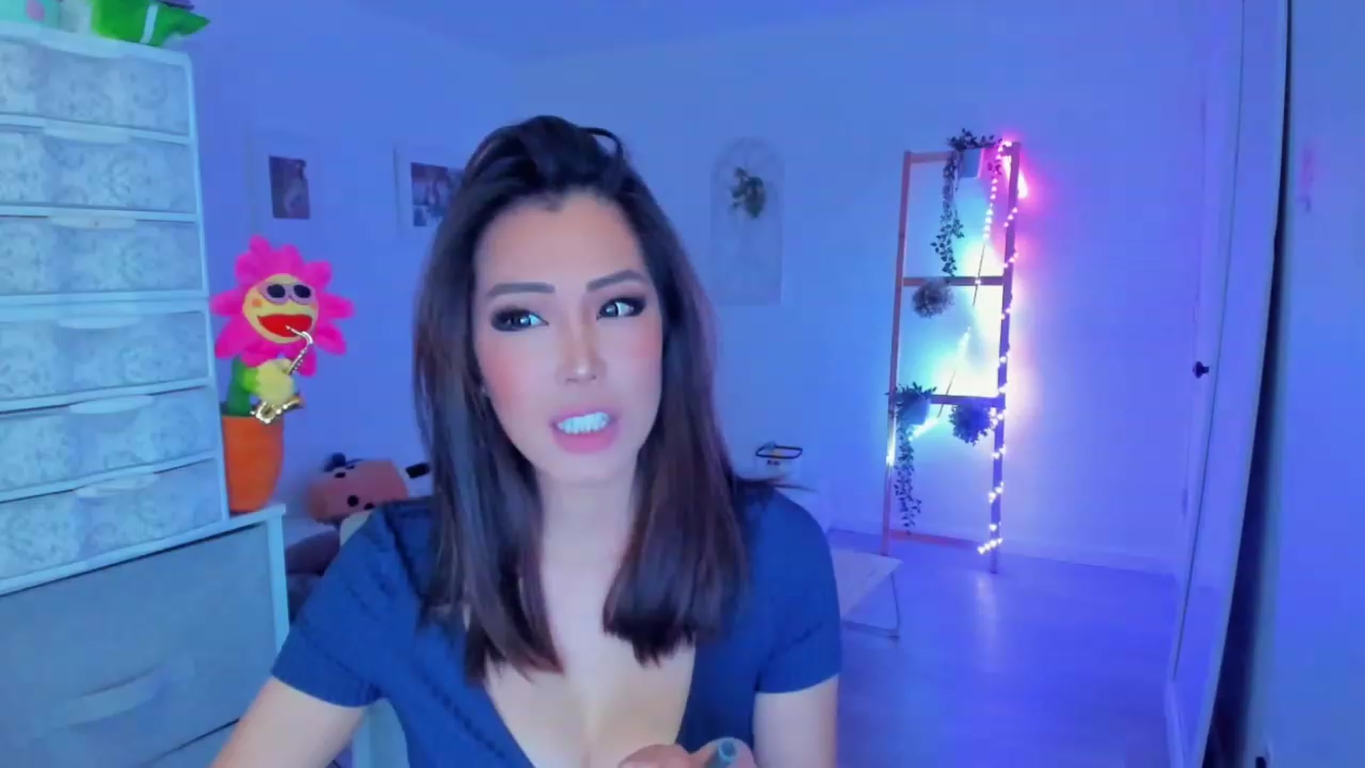 Gallery image thumbnail from Bunni_'s myfreecams stream on, 10/05/2023, 06:19 image 19 of 20