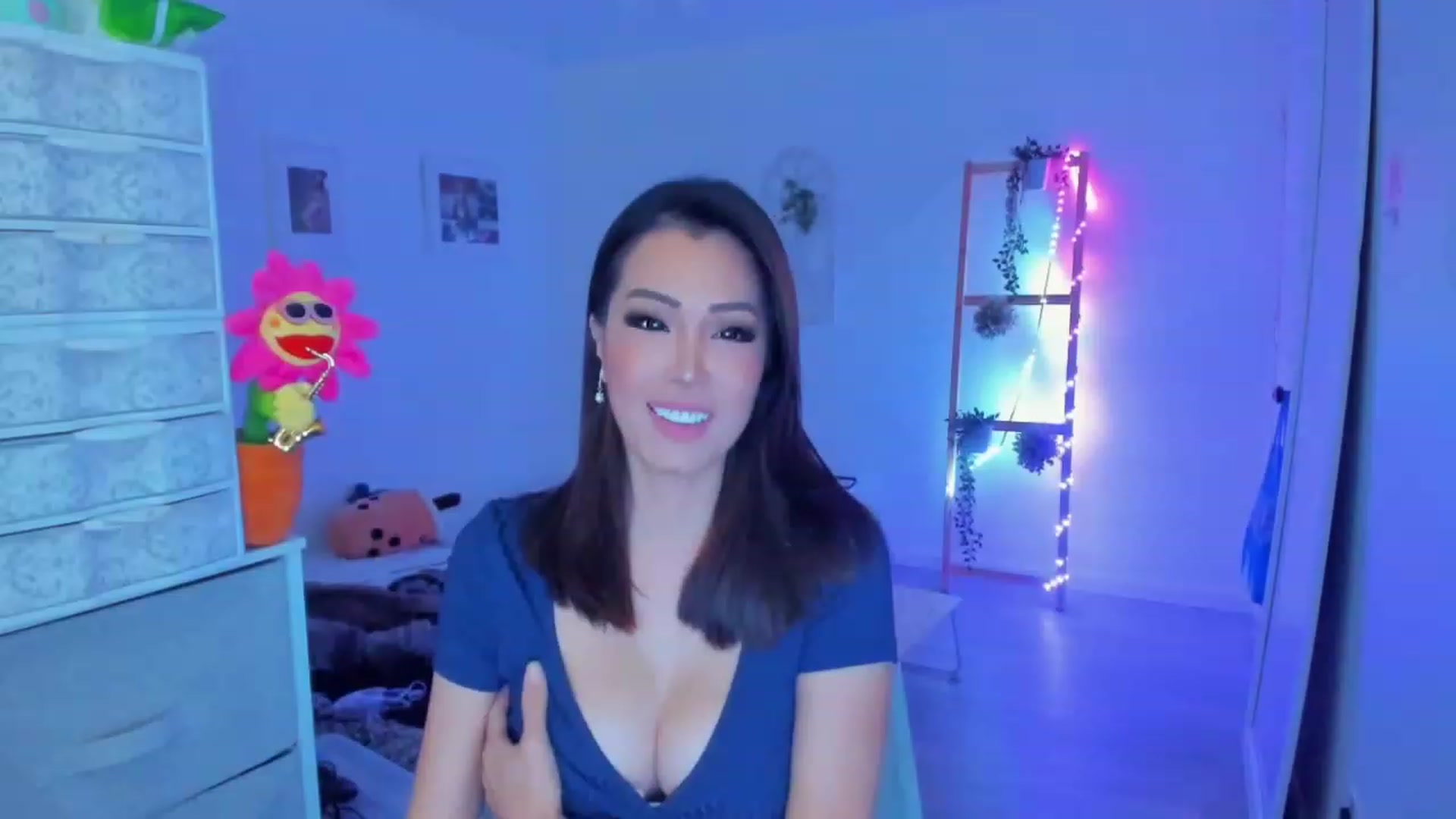 Gallery image thumbnail from Bunni_'s myfreecams stream on, 10/05/2023, 06:19 image 10 of 20