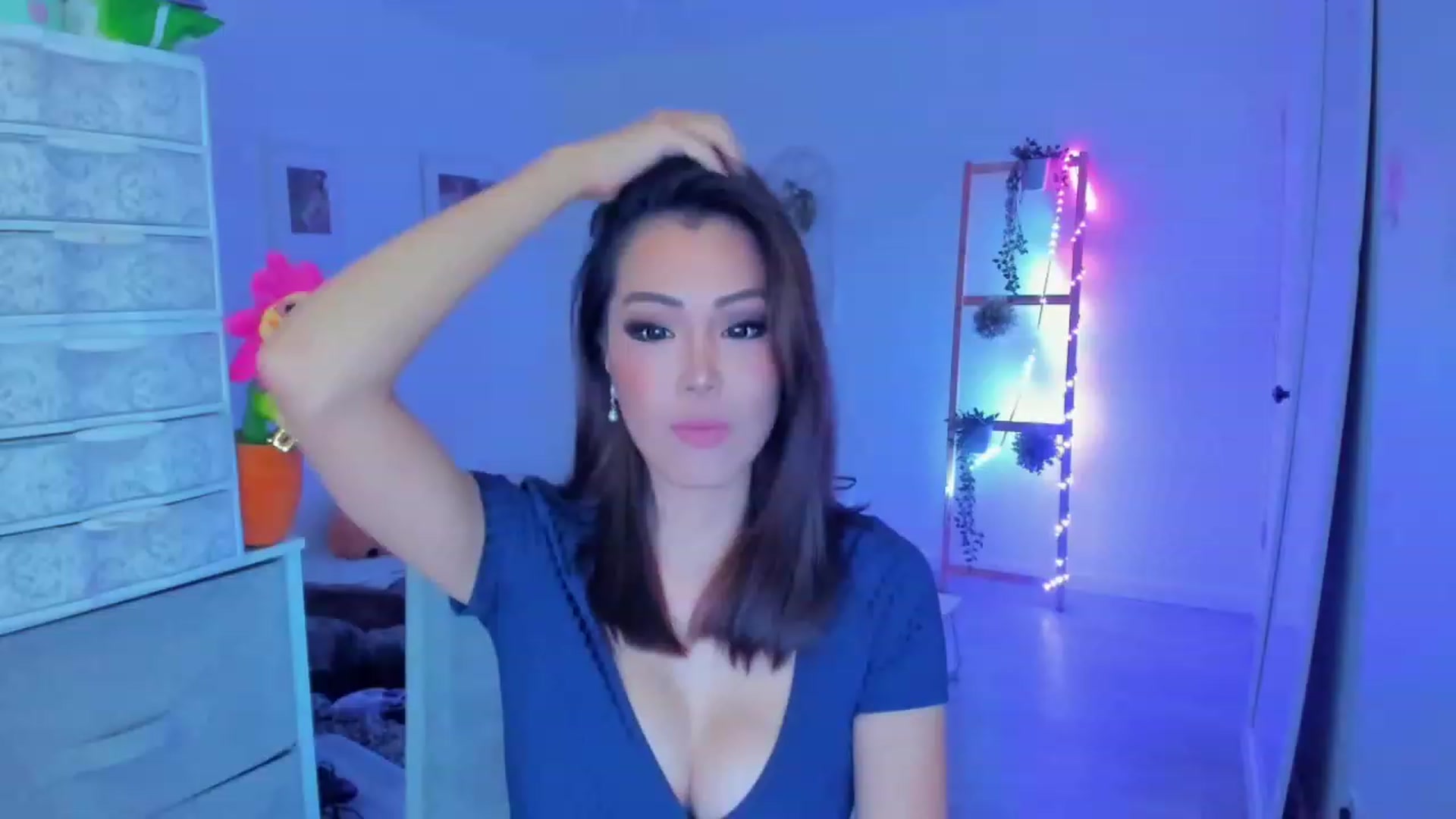Gallery image thumbnail from Bunni_'s myfreecams stream on, 10/05/2023, 06:19 image 17 of 20