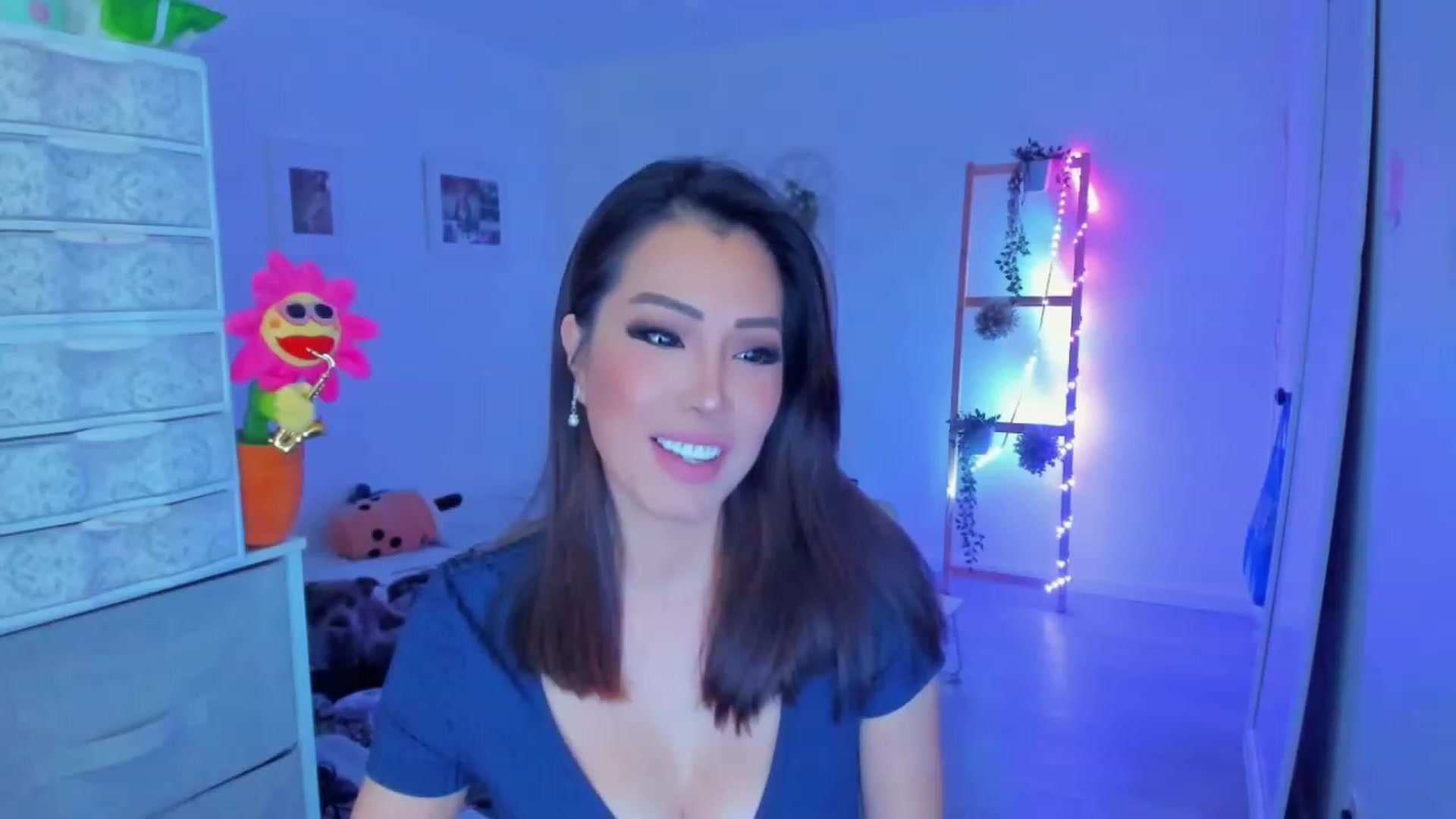Gallery image thumbnail from Bunni_'s myfreecams stream on, 10/05/2023, 06:19 image 6 of 20
