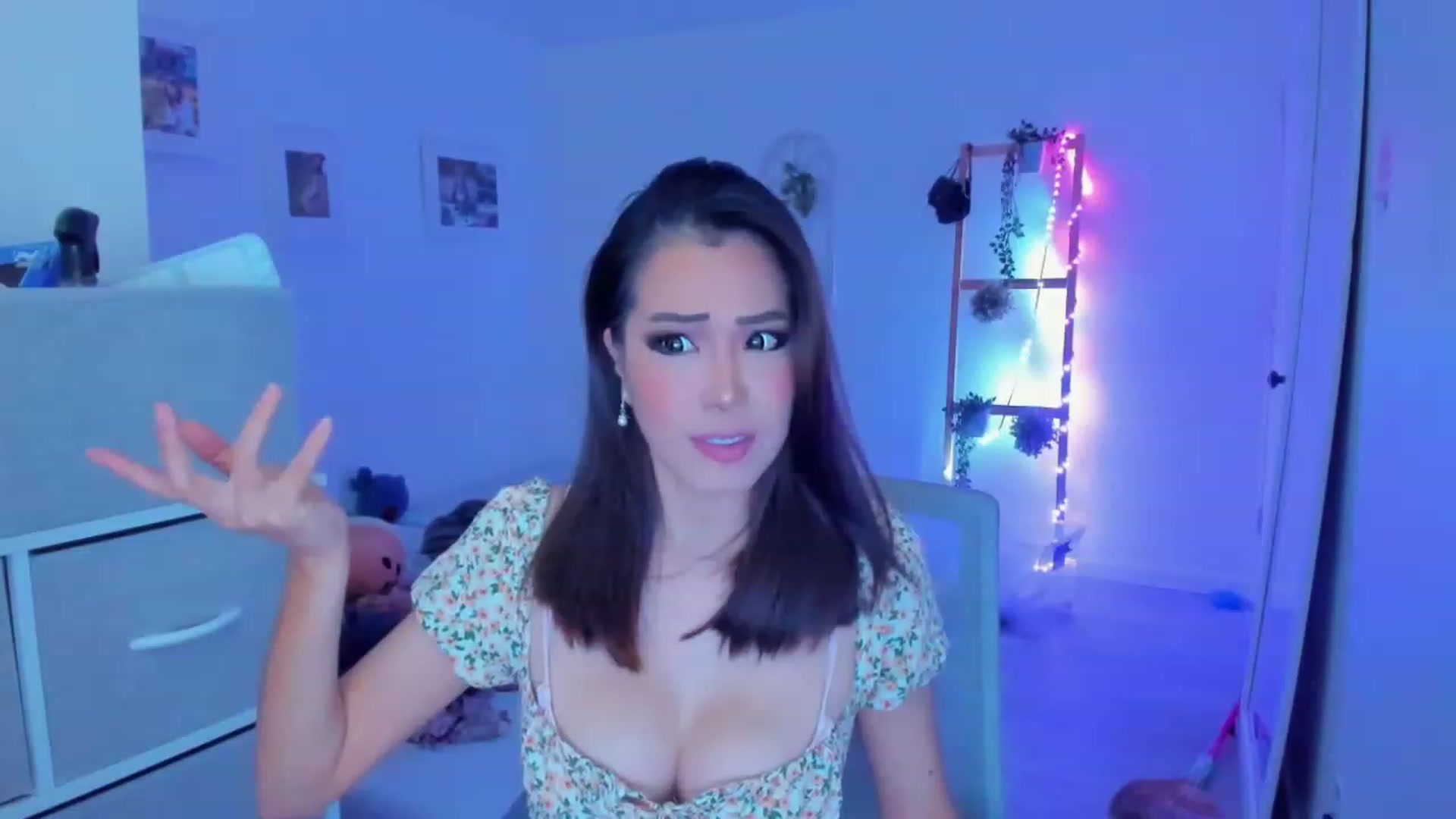 Gallery image thumbnail from Bunni_'s myfreecams stream on, 10/06/2023, 06:21 image 13 of 20