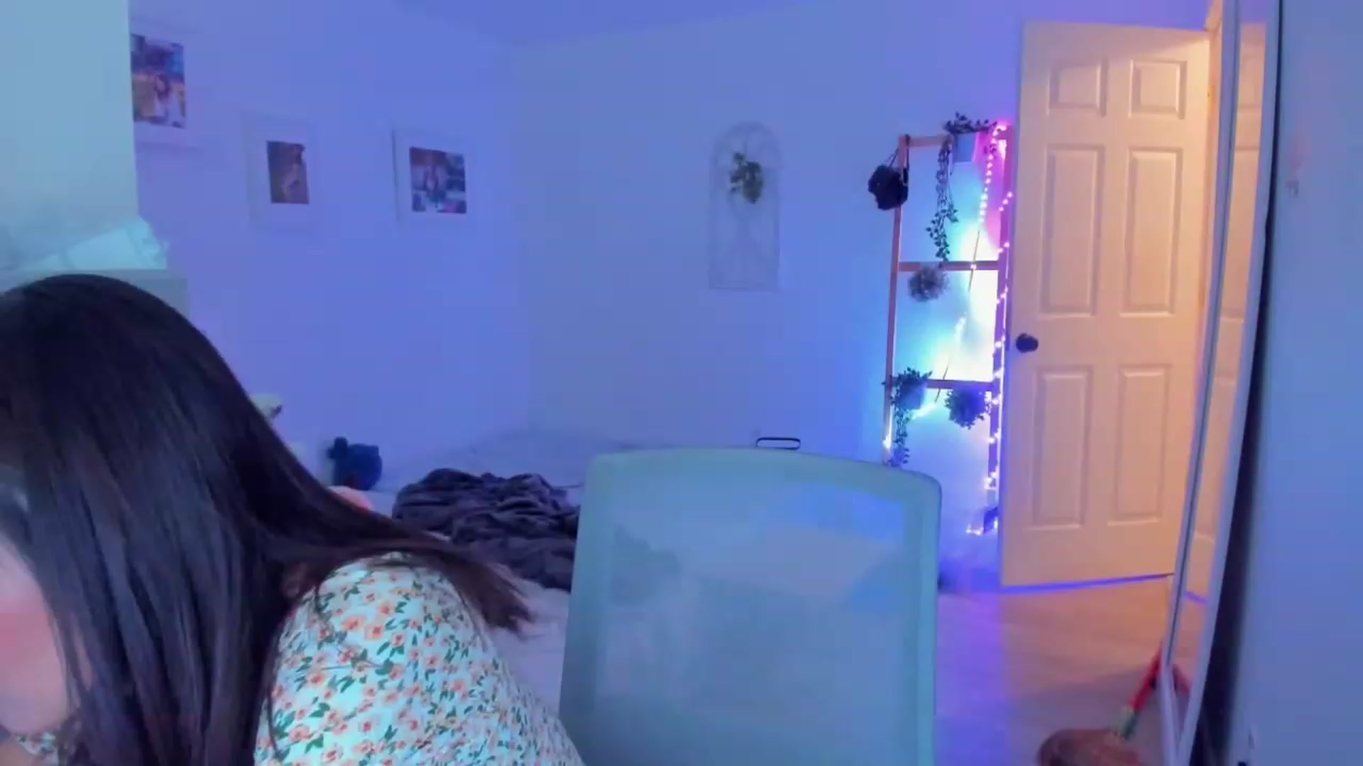 Gallery image thumbnail from Bunni_'s myfreecams stream on, 10/06/2023, 06:47 image 14 of 20