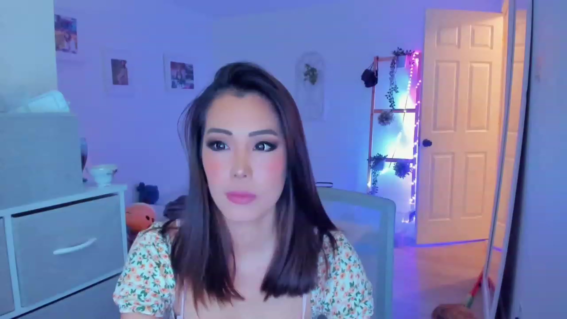 Gallery image thumbnail from Bunni_'s myfreecams stream on, 10/06/2023, 06:47 image 13 of 20