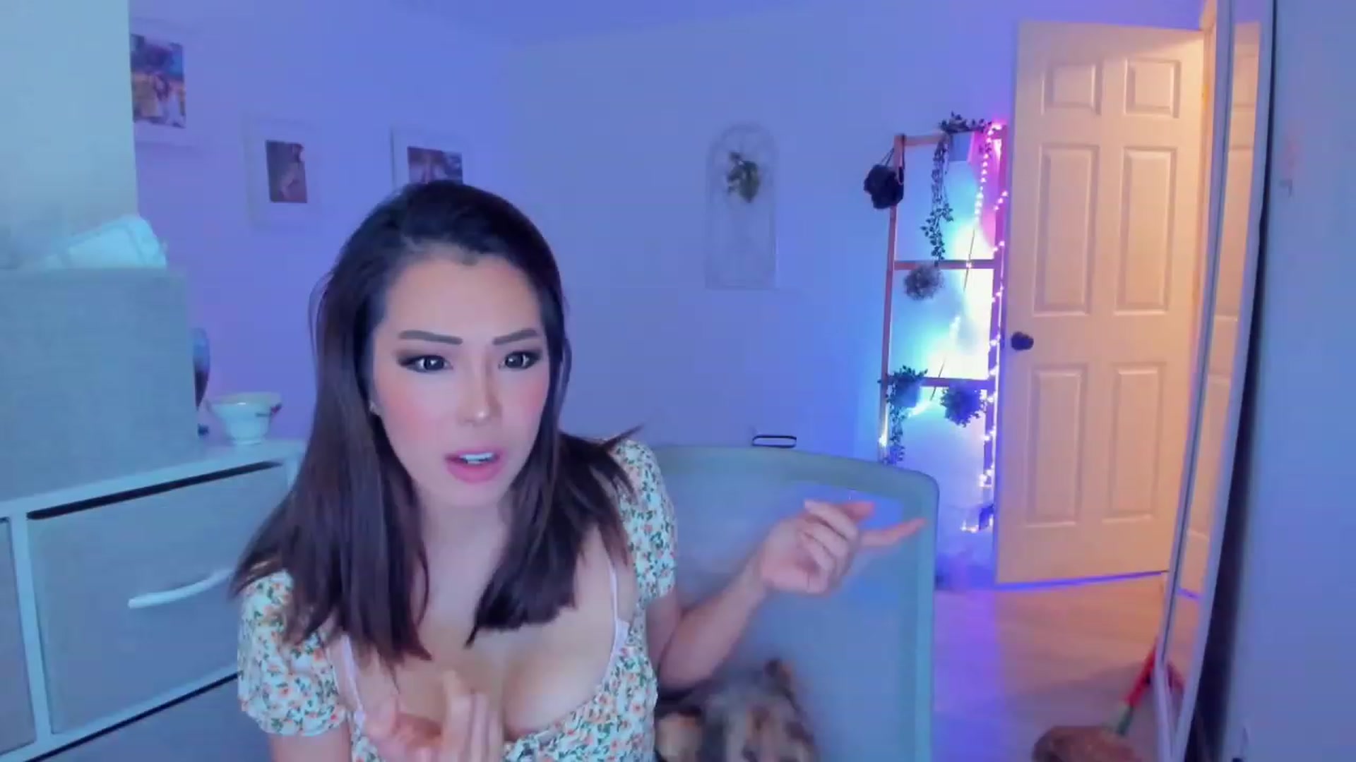Gallery image thumbnail from Bunni_'s myfreecams stream on, 10/06/2023, 06:47 image 12 of 20