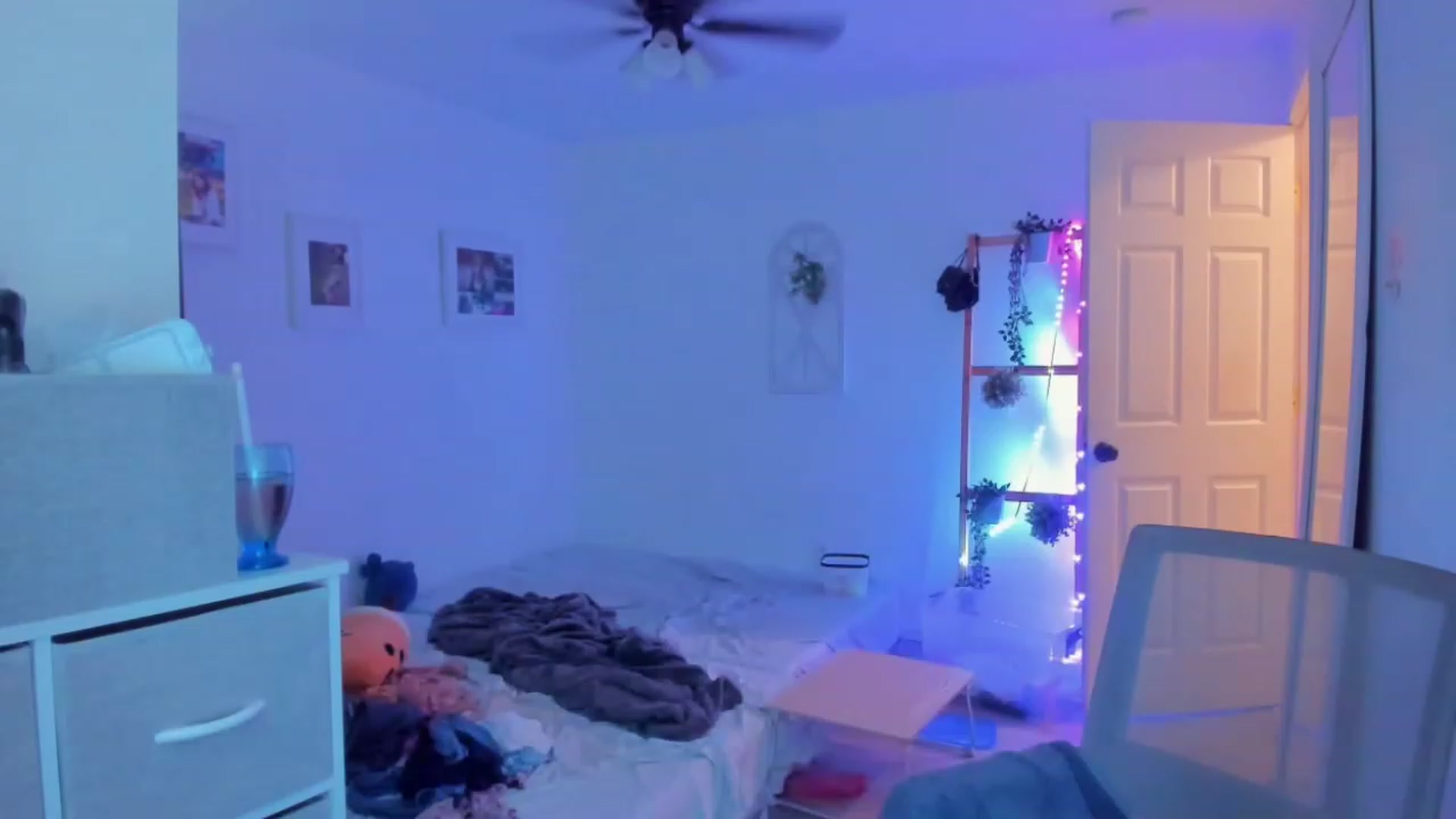 Gallery image thumbnail from Bunni_'s myfreecams stream on, 10/06/2023, 07:36 image 13 of 20