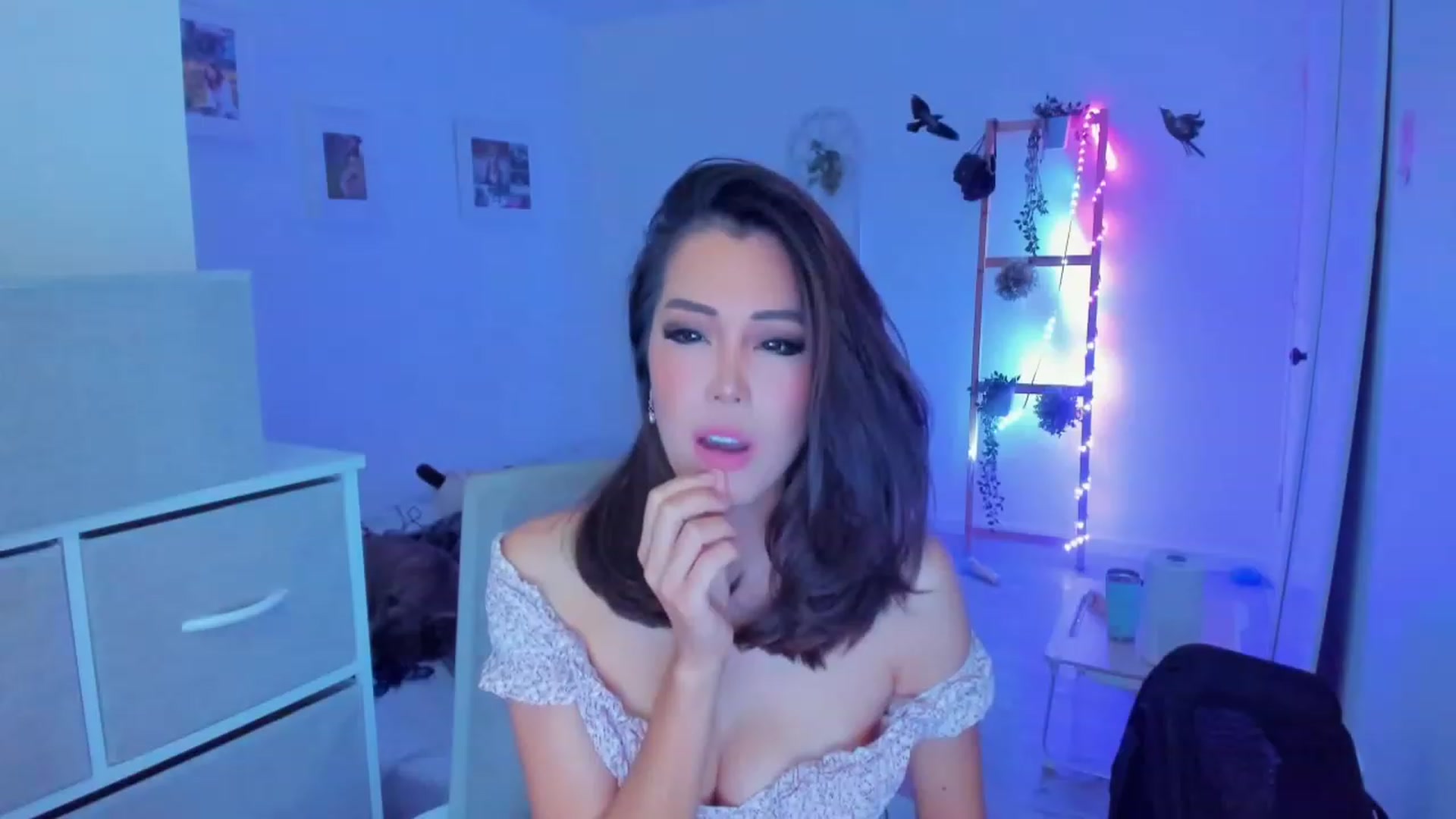 Gallery image thumbnail from Bunni_'s myfreecams stream on, 10/07/2023, 06:30 image 4 of 20
