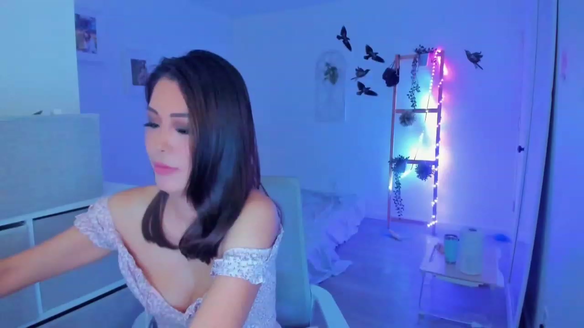 Gallery image thumbnail from Bunni_'s myfreecams stream on, 10/07/2023, 07:03 image 10 of 20