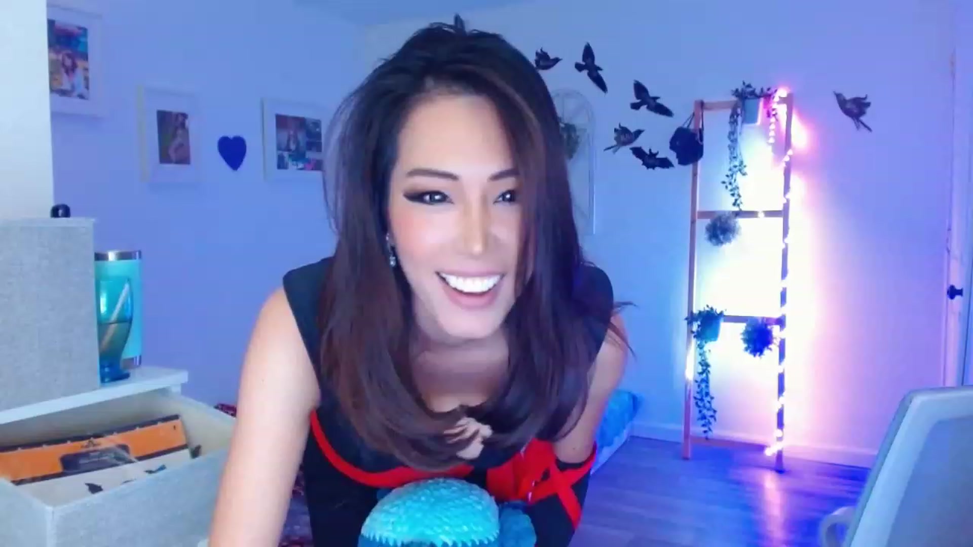 Gallery image thumbnail from Bunni_'s myfreecams stream on, 10/08/2023, 05:28 image 12 of 20