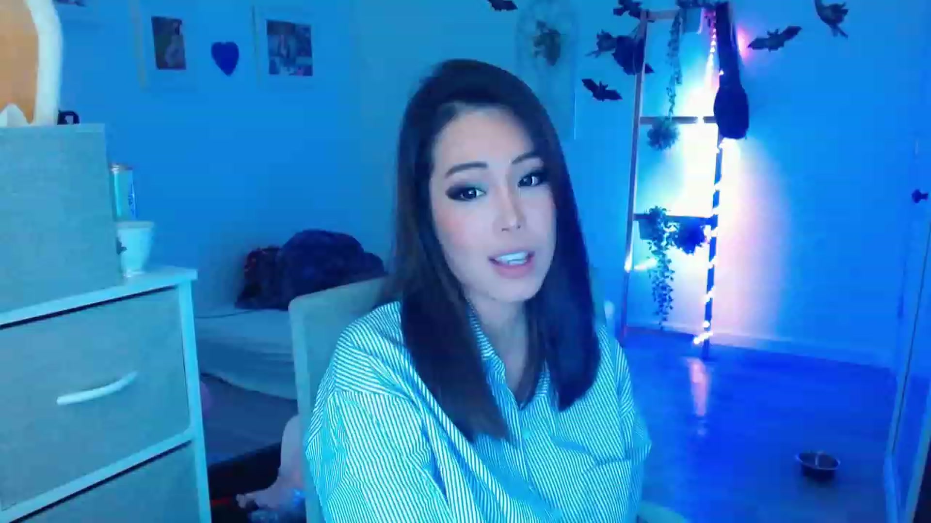 Gallery image thumbnail from Bunni_'s myfreecams stream on, 10/09/2023, 06:51 image 18 of 20