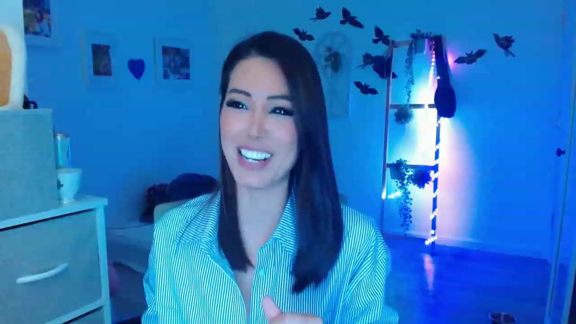 Gallery image thumbnail from Bunni_'s myfreecams stream on, 10/09/2023, 06:51 image 11 of 20
