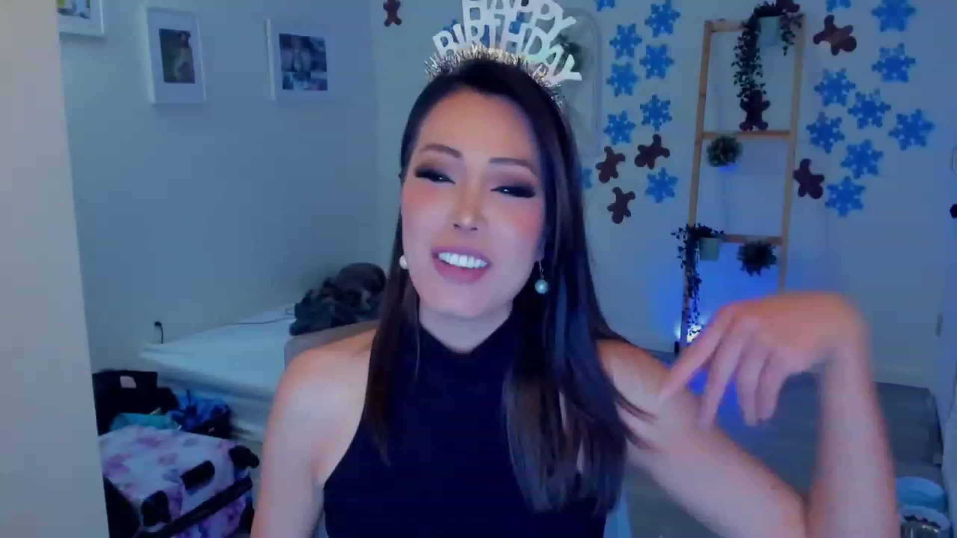 Gallery image thumbnail from Bunni_'s myfreecams stream on, 11/24/2023, 06:18 image 15 of 20