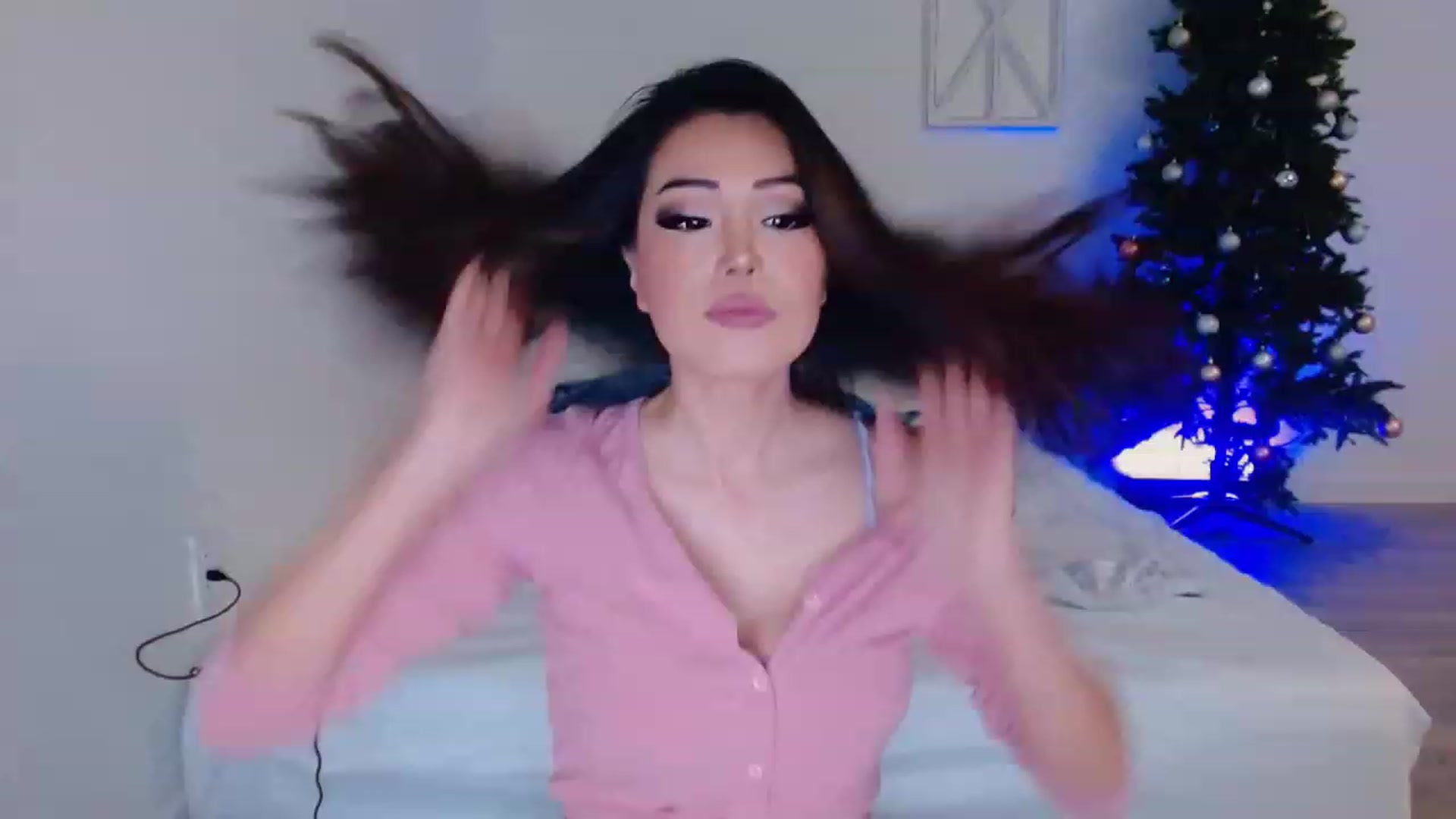 Gallery image thumbnail from Bunni_'s myfreecams stream on, 12/04/2023, 07:28 image 5 of 20