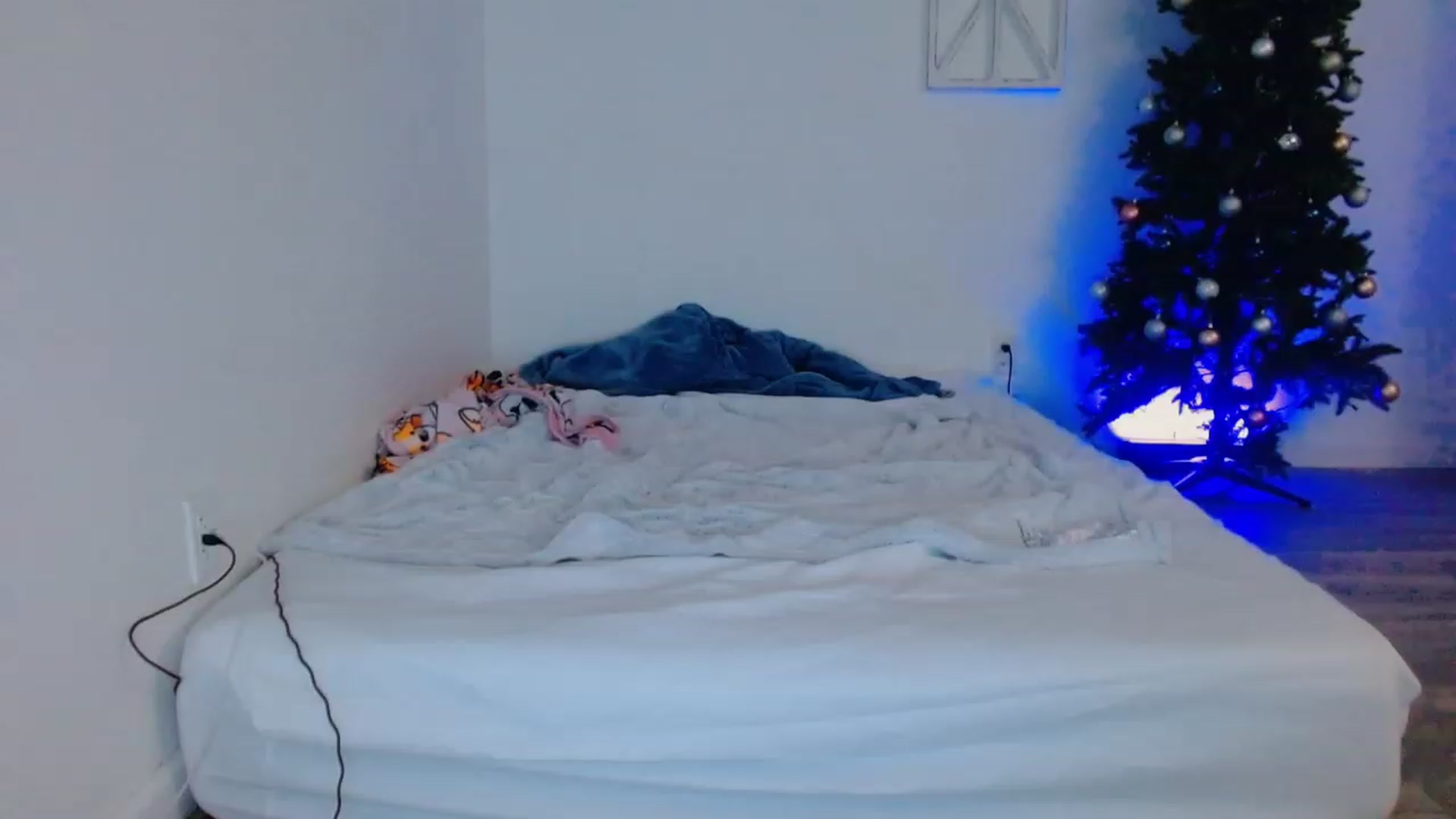 Gallery image thumbnail from Bunni_'s myfreecams stream on, 12/04/2023, 07:28 image 16 of 20