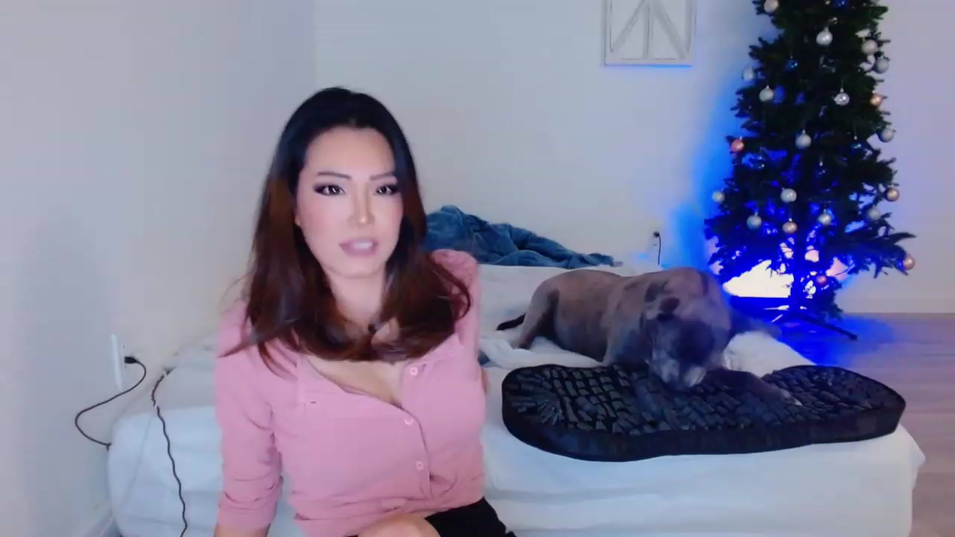 Gallery image thumbnail from Bunni_'s myfreecams stream on, 12/04/2023, 07:28 image 14 of 20