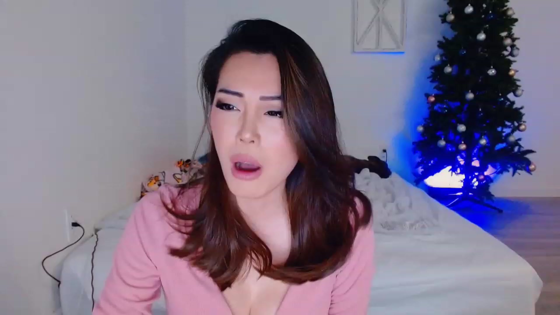 Gallery image thumbnail from Bunni_'s myfreecams stream on, 12/04/2023, 07:50 image 7 of 20