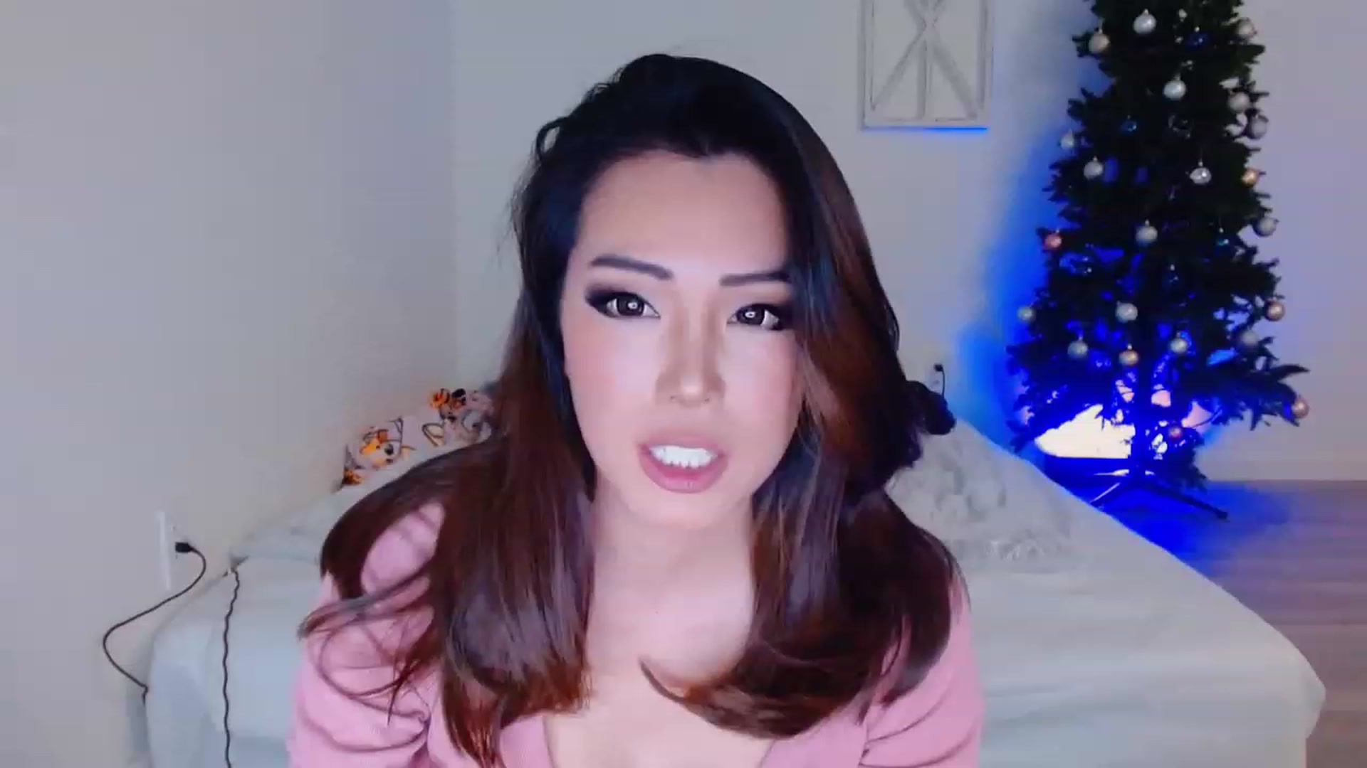 Gallery image thumbnail from Bunni_'s myfreecams stream on, 12/04/2023, 07:50 image 10 of 20