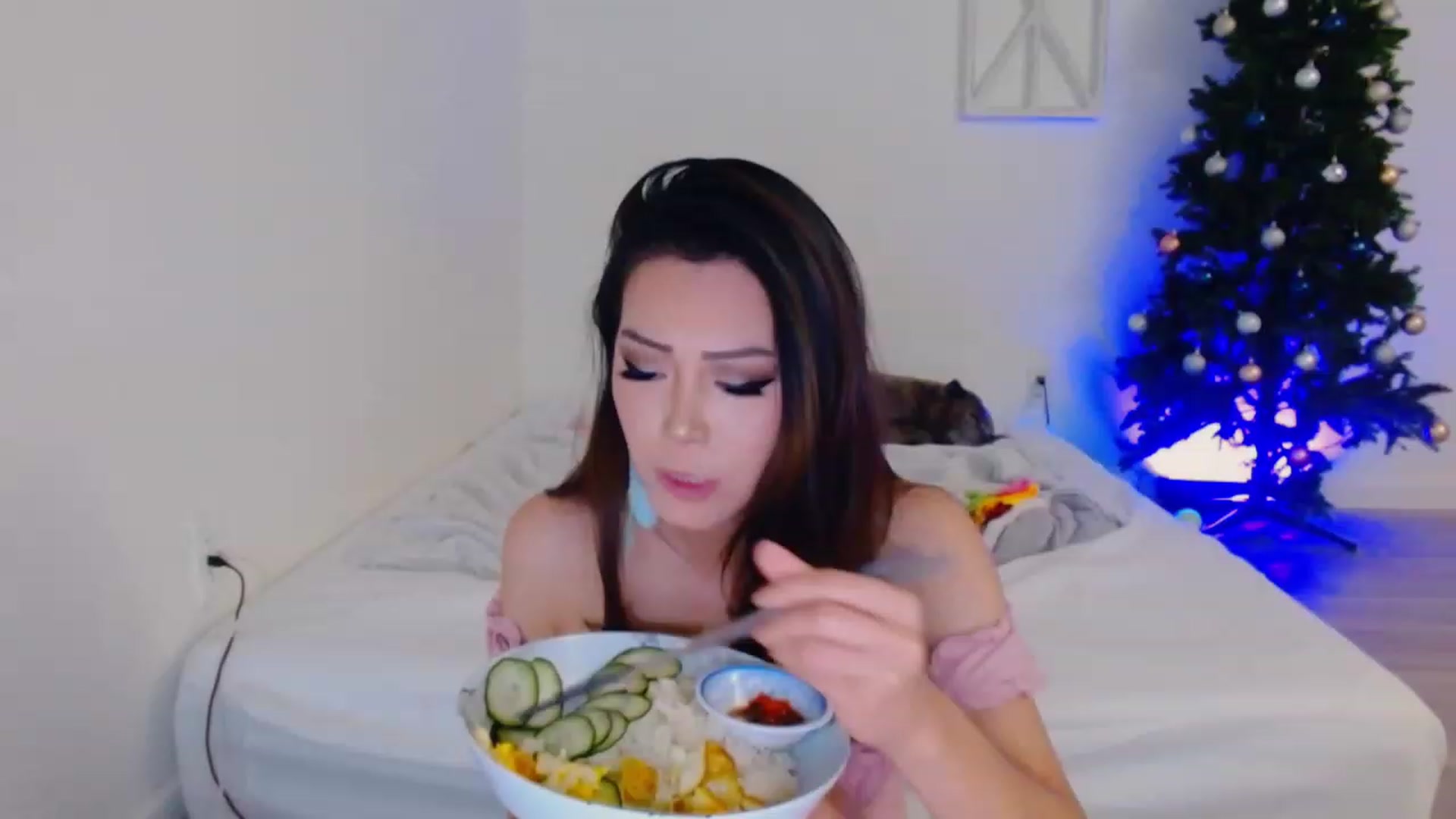 Gallery image thumbnail from Bunni_'s myfreecams stream on, 12/06/2023, 07:45 image 20 of 20