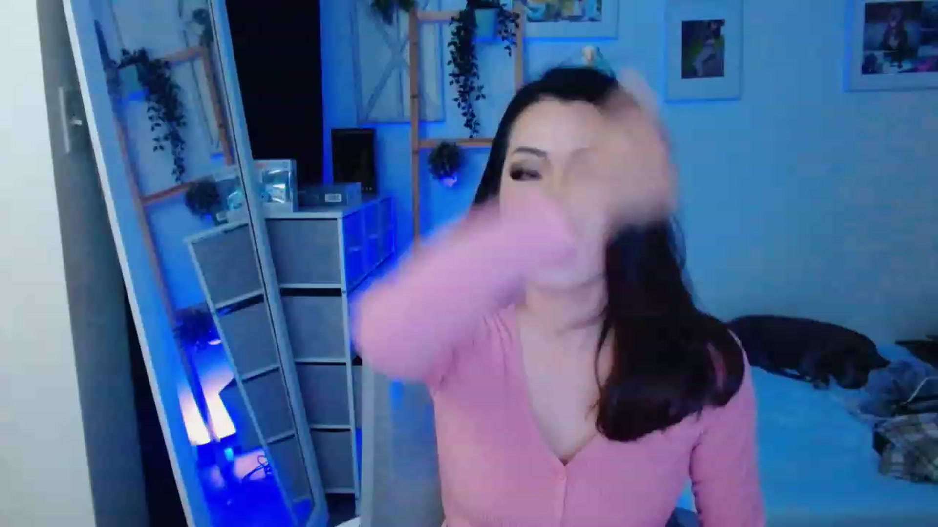 Gallery image thumbnail from Bunni_'s myfreecams stream on, 12/14/2023, 07:55 image 2 of 20