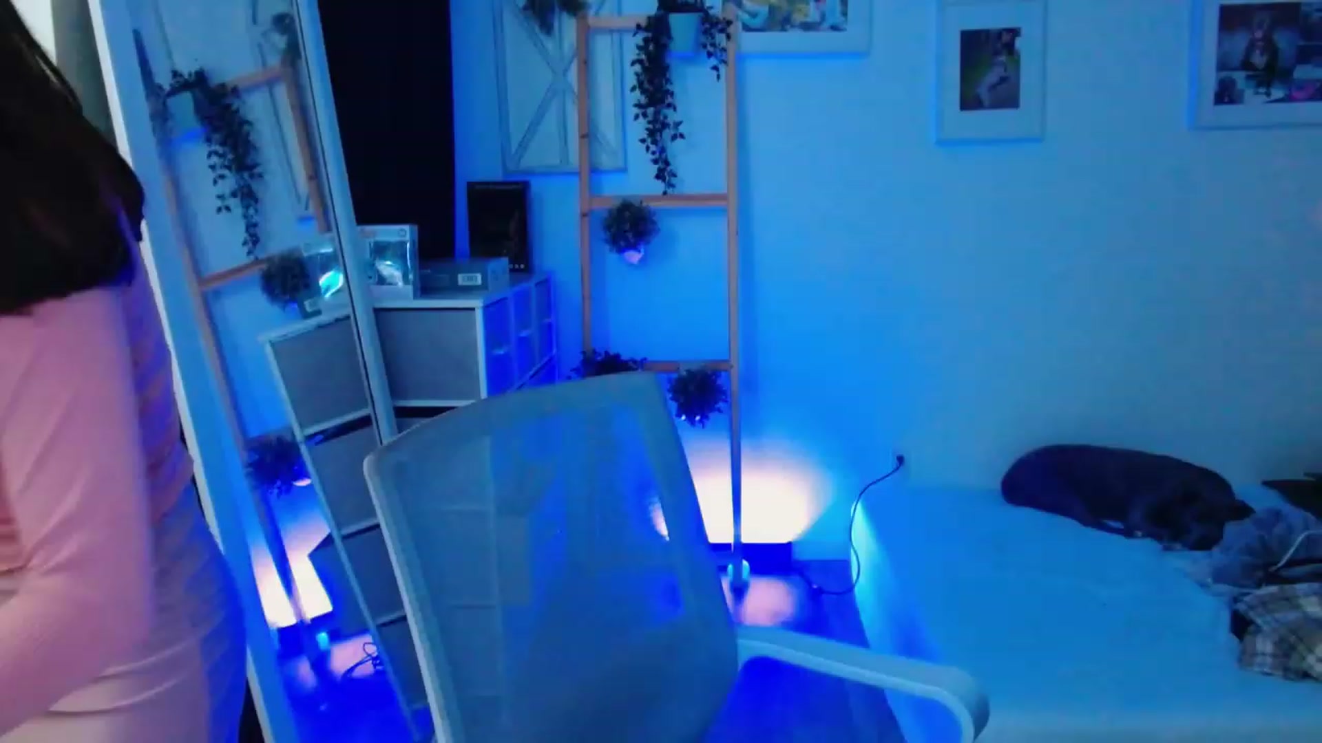 Gallery image thumbnail from Bunni_'s myfreecams stream on, 12/14/2023, 07:55 image 1 of 20