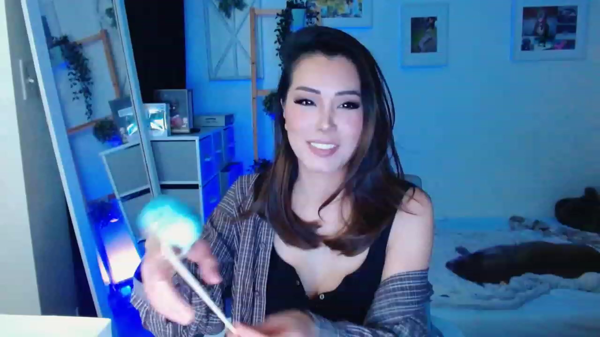 Gallery image thumbnail from Bunni_'s myfreecams stream on, 12/16/2023, 07:43 image 8 of 20