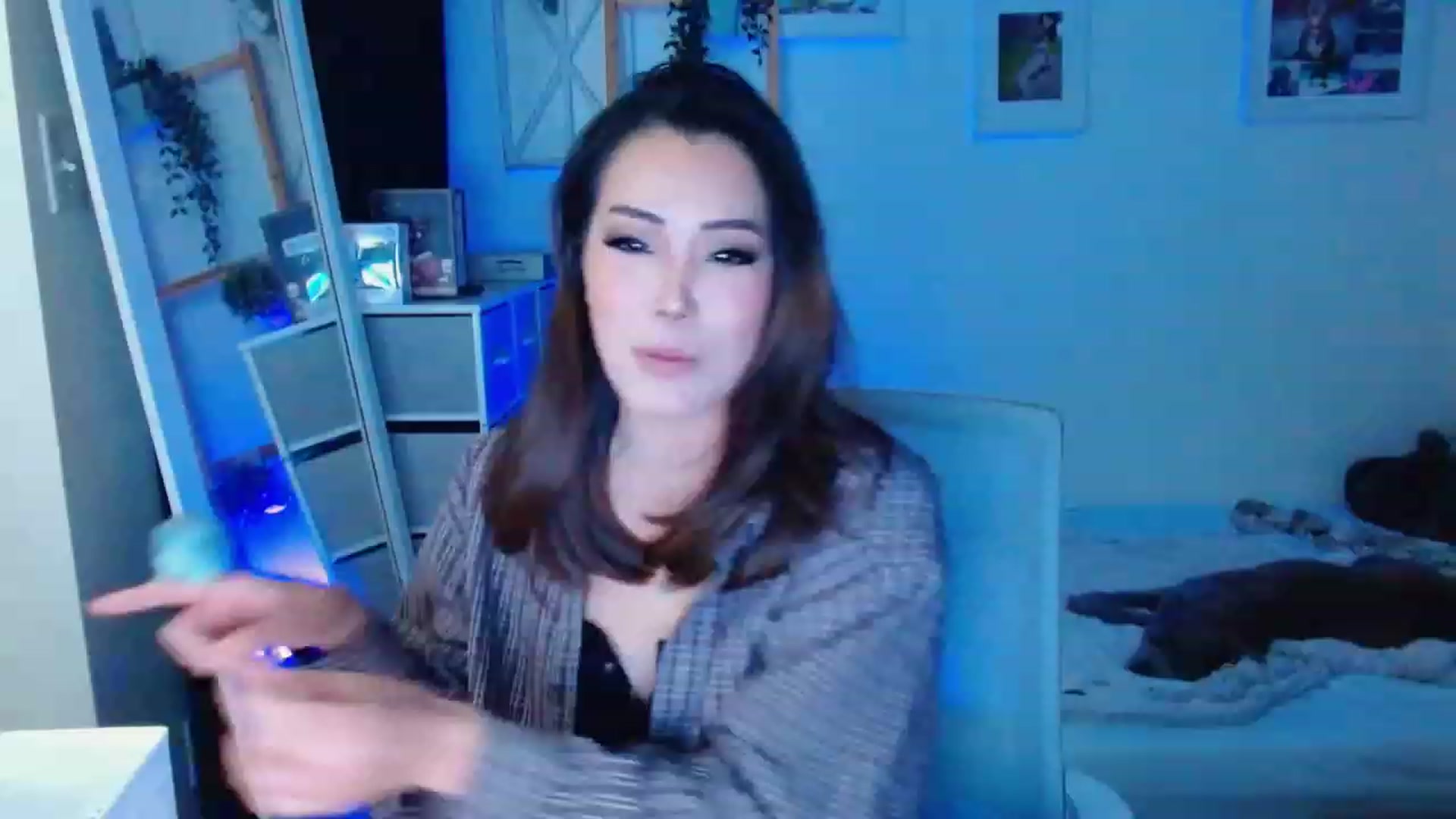 Gallery image thumbnail from Bunni_'s myfreecams stream on, 12/16/2023, 07:43 image 3 of 20