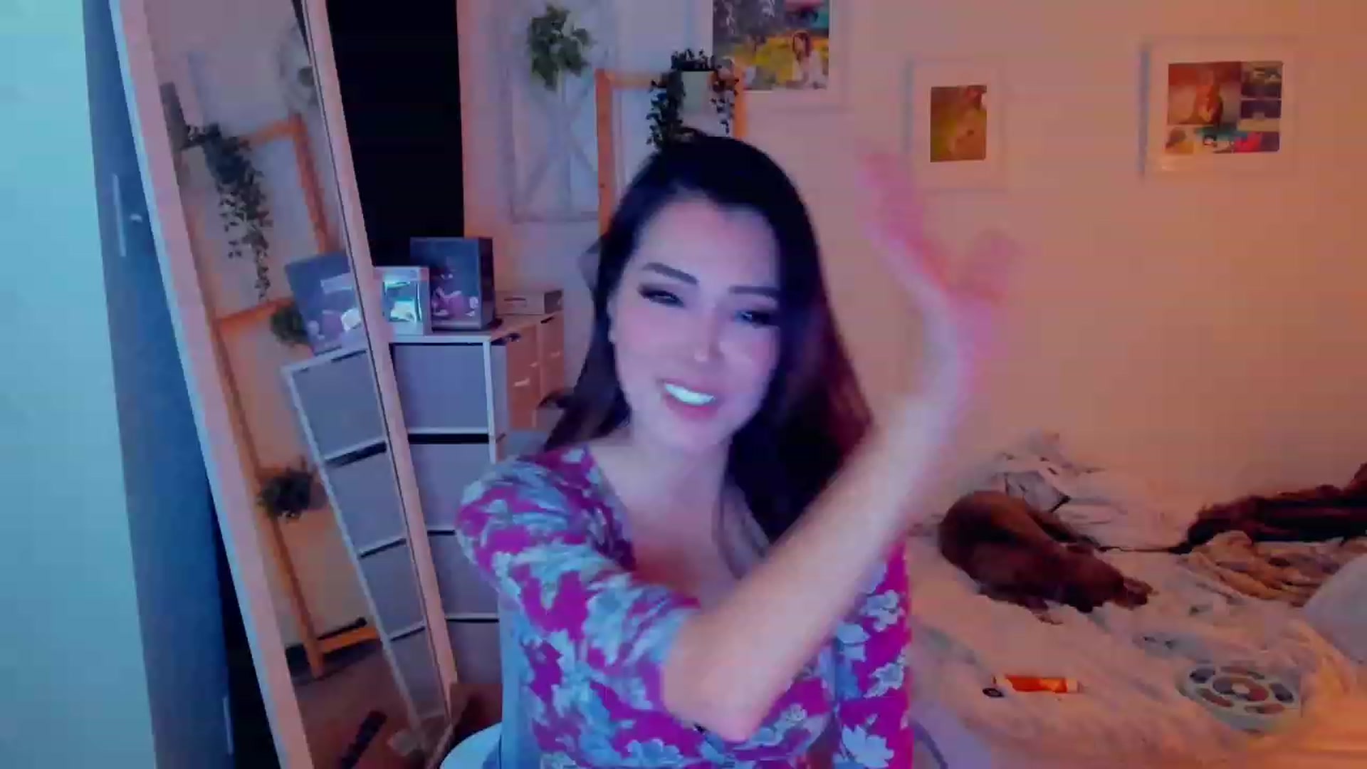 Gallery image thumbnail from Bunni_'s myfreecams stream on, 12/17/2023, 09:22 image 19 of 20