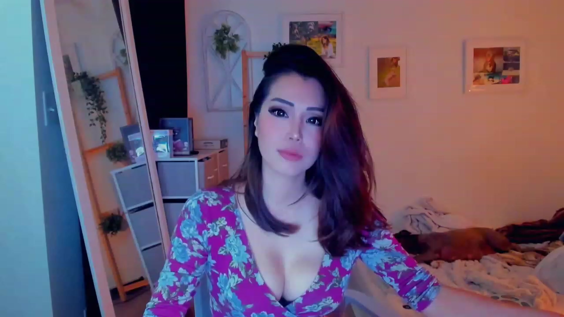 Gallery image thumbnail from Bunni_'s myfreecams stream on, 12/17/2023, 09:22 image 9 of 20