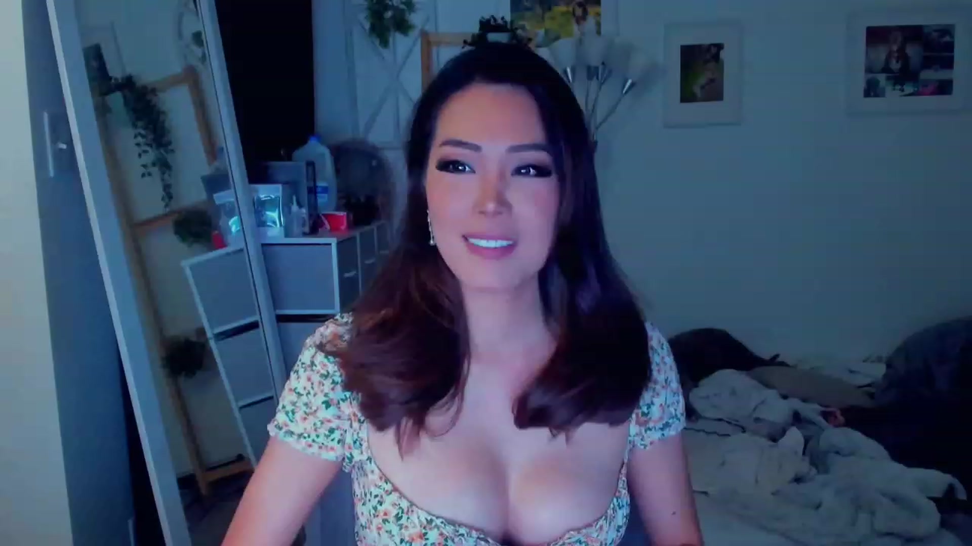 Gallery image thumbnail from Bunni_'s myfreecams stream on, 12/20/2023, 06:55 image 2 of 20
